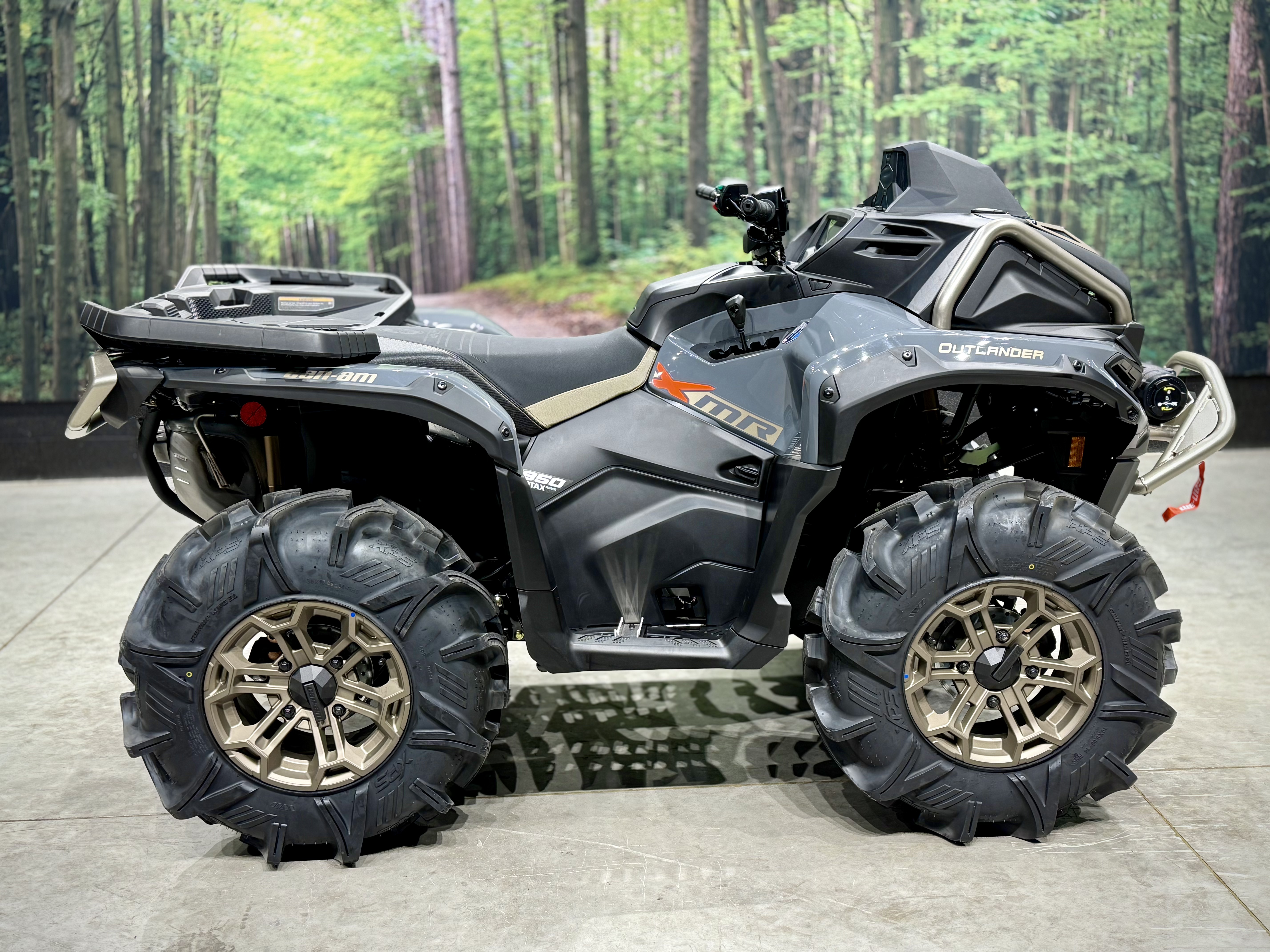 2026 Can-Am OUTLANDER XMR 850 - Photo 4