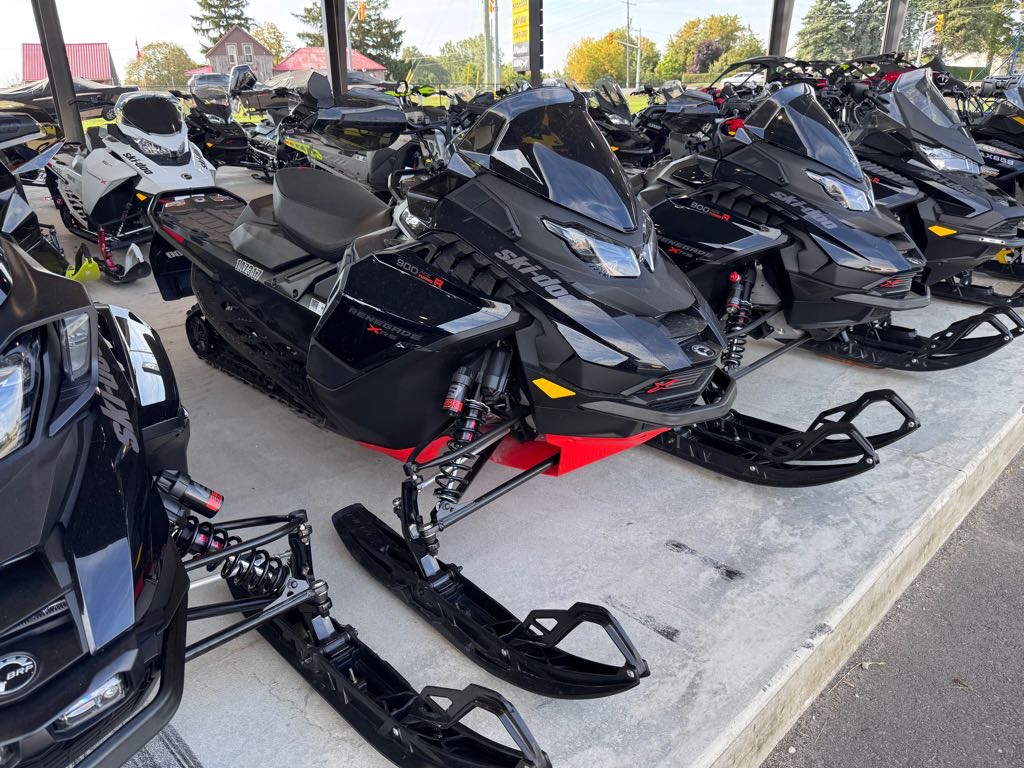 2024 Ski-Doo Renegade X-RS 900 ACE Turbo R 137