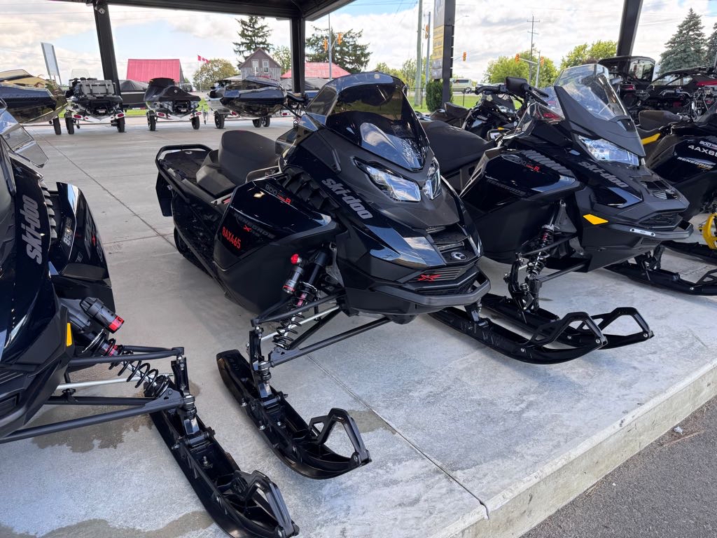 2024 Ski-Doo Renegade X-RS 900 ACE Turbo R 137