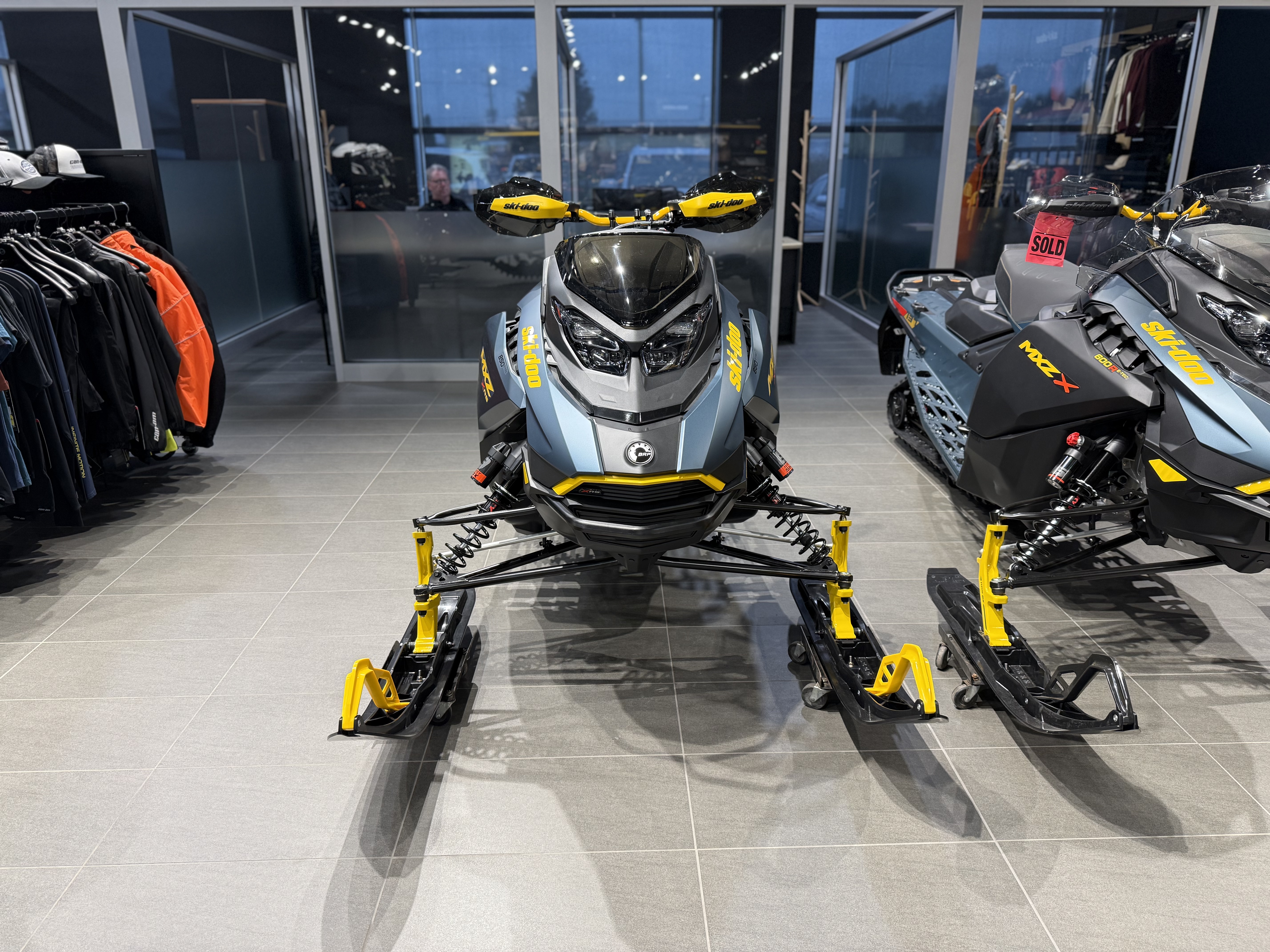 2026 Ski-Doo MXZ XRS 850 E-TEC 129 1.5 - Photo 3