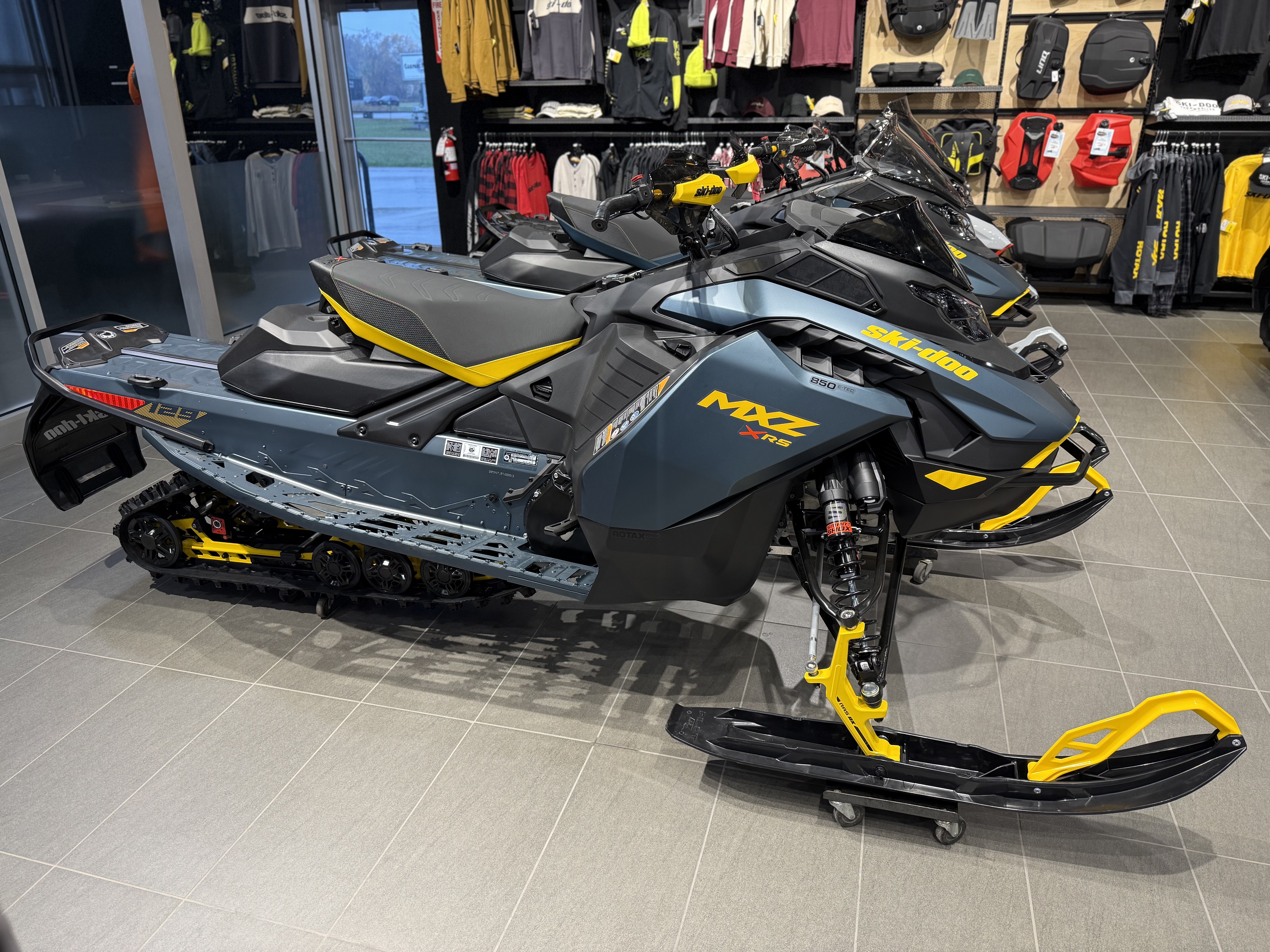 2026 Ski-Doo MXZ XRS 850 E-TEC 129 1.5 - Photo 6