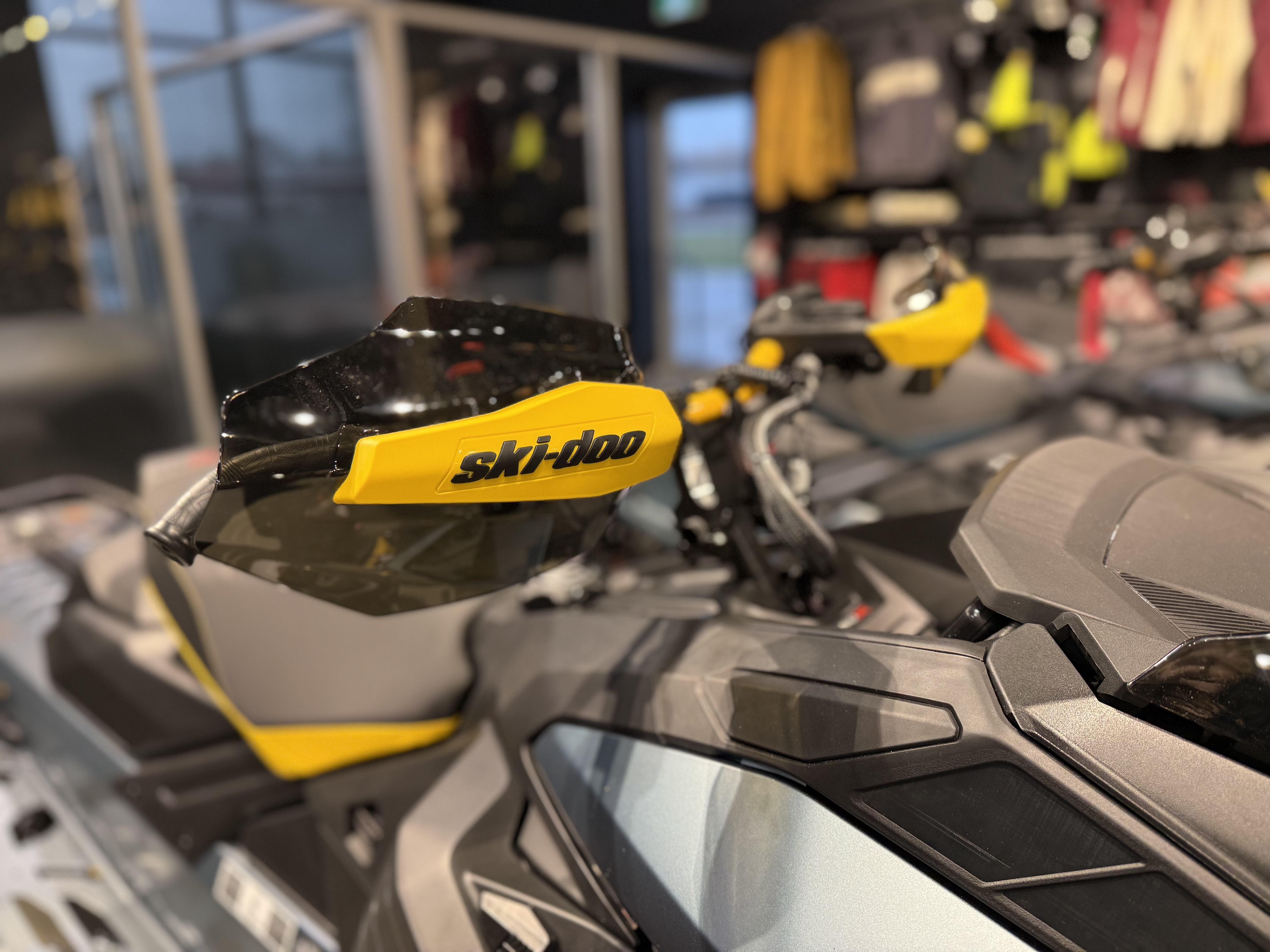 2026 Ski-Doo MXZ XRS 850 E-TEC 129 1.5 - Photo 12