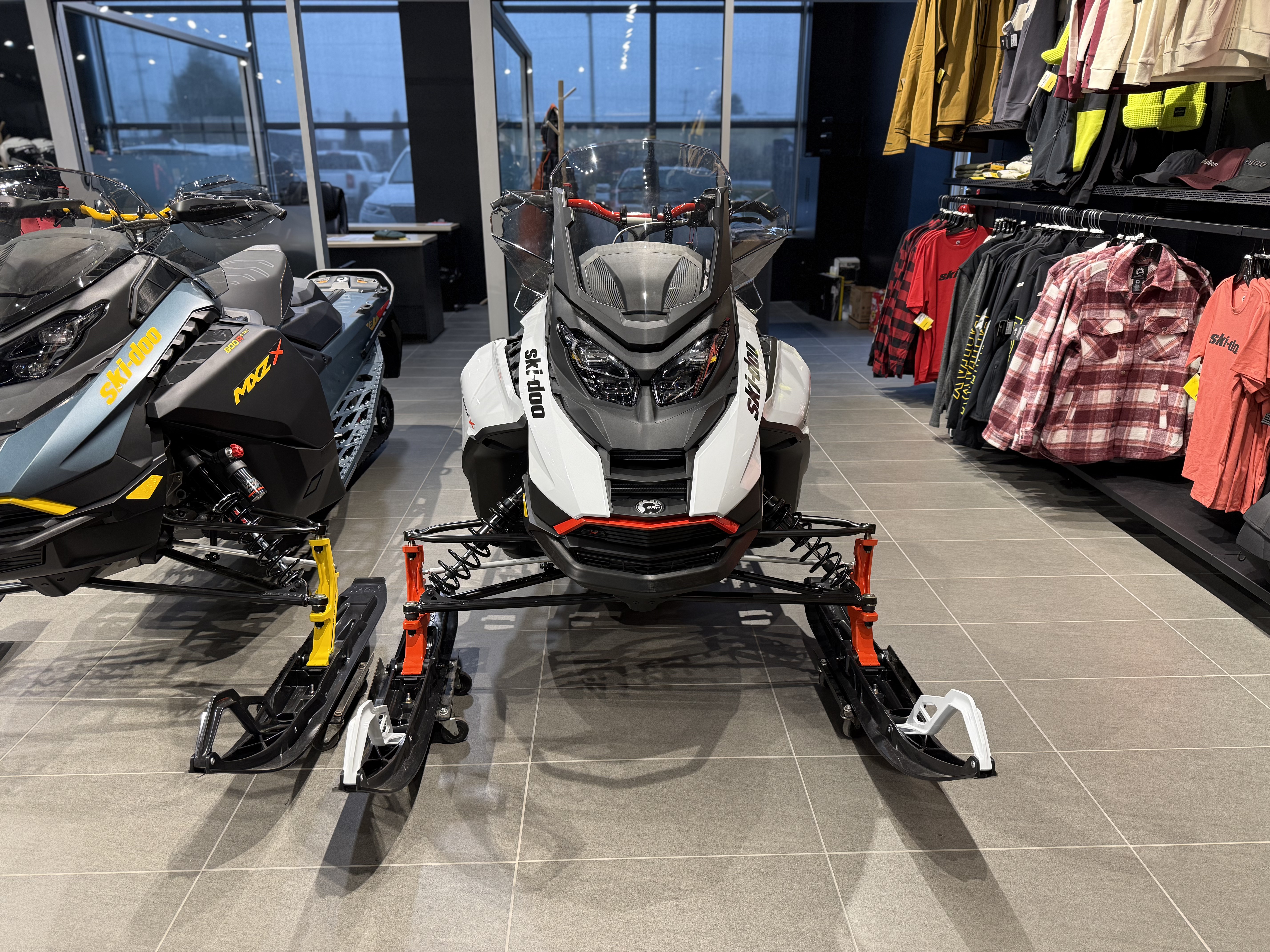 2026 Ski-Doo Renegade X 900 ACE Turbo R 137 1.5 - Photo 3