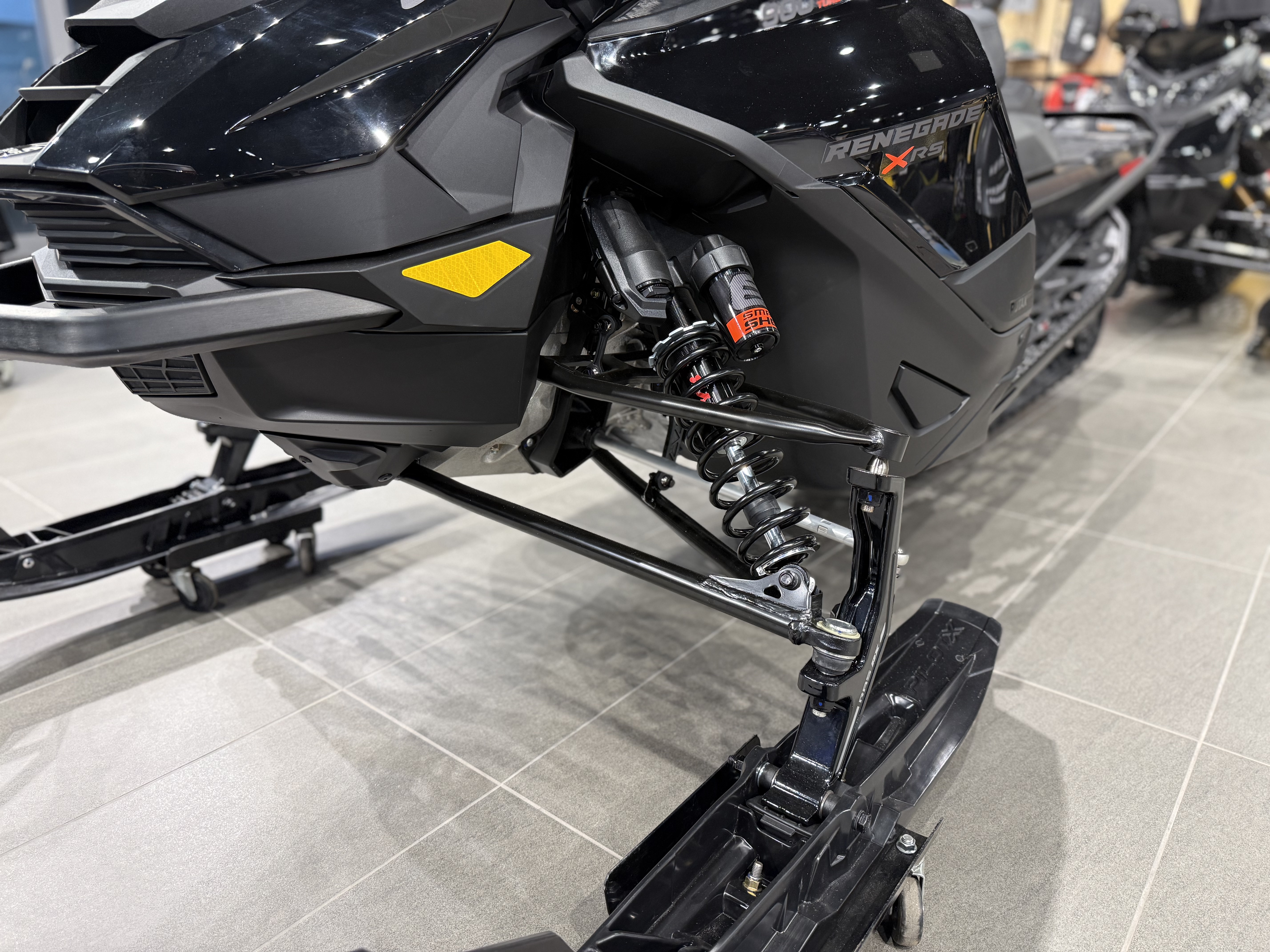 2026 Ski-Doo Renegade XRS 900 ACE Turbo R 137 1.5 - Photo 4