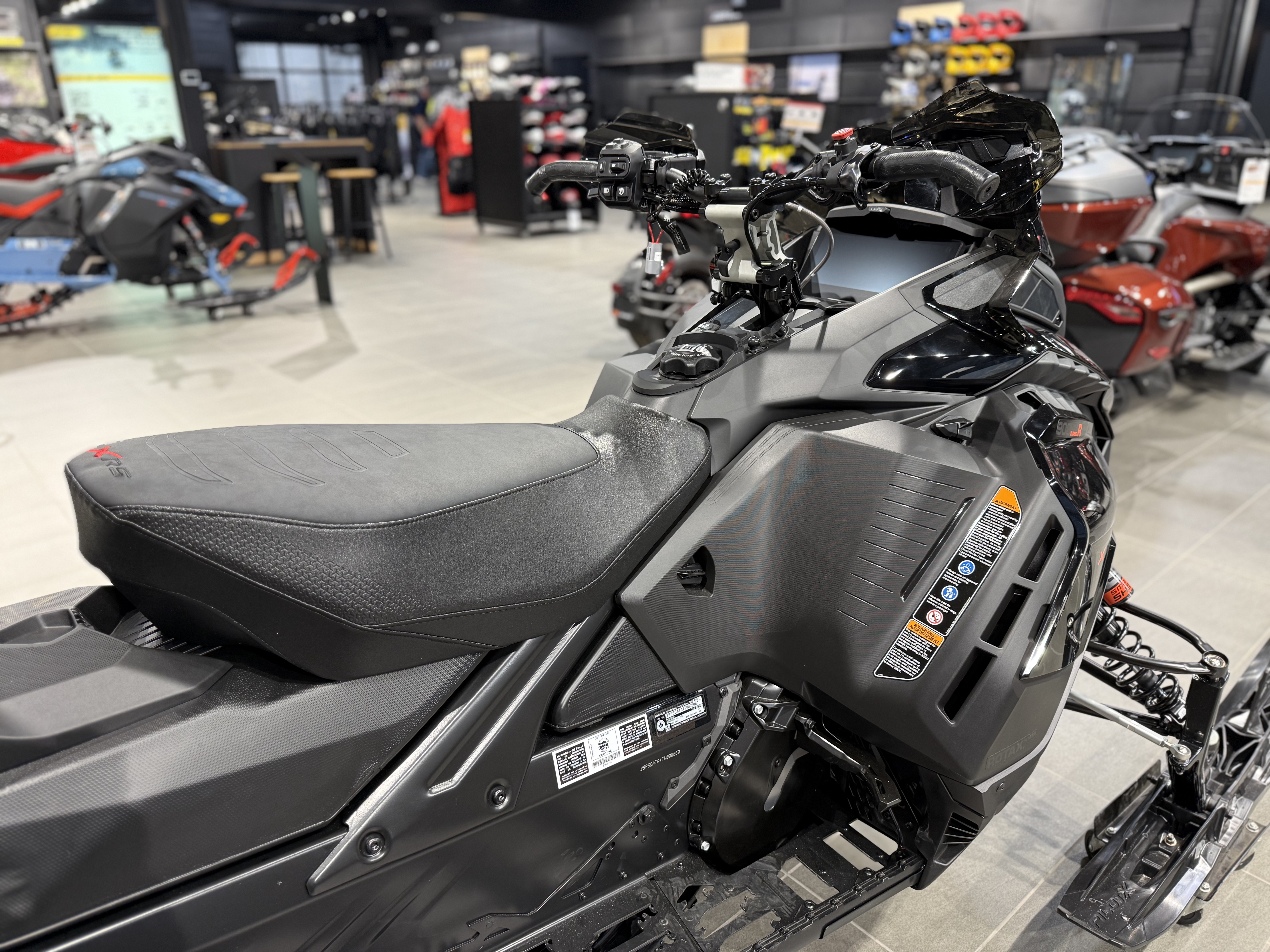 2026 Ski-Doo Renegade XRS 900 ACE Turbo R 137 1.5 - Photo 8