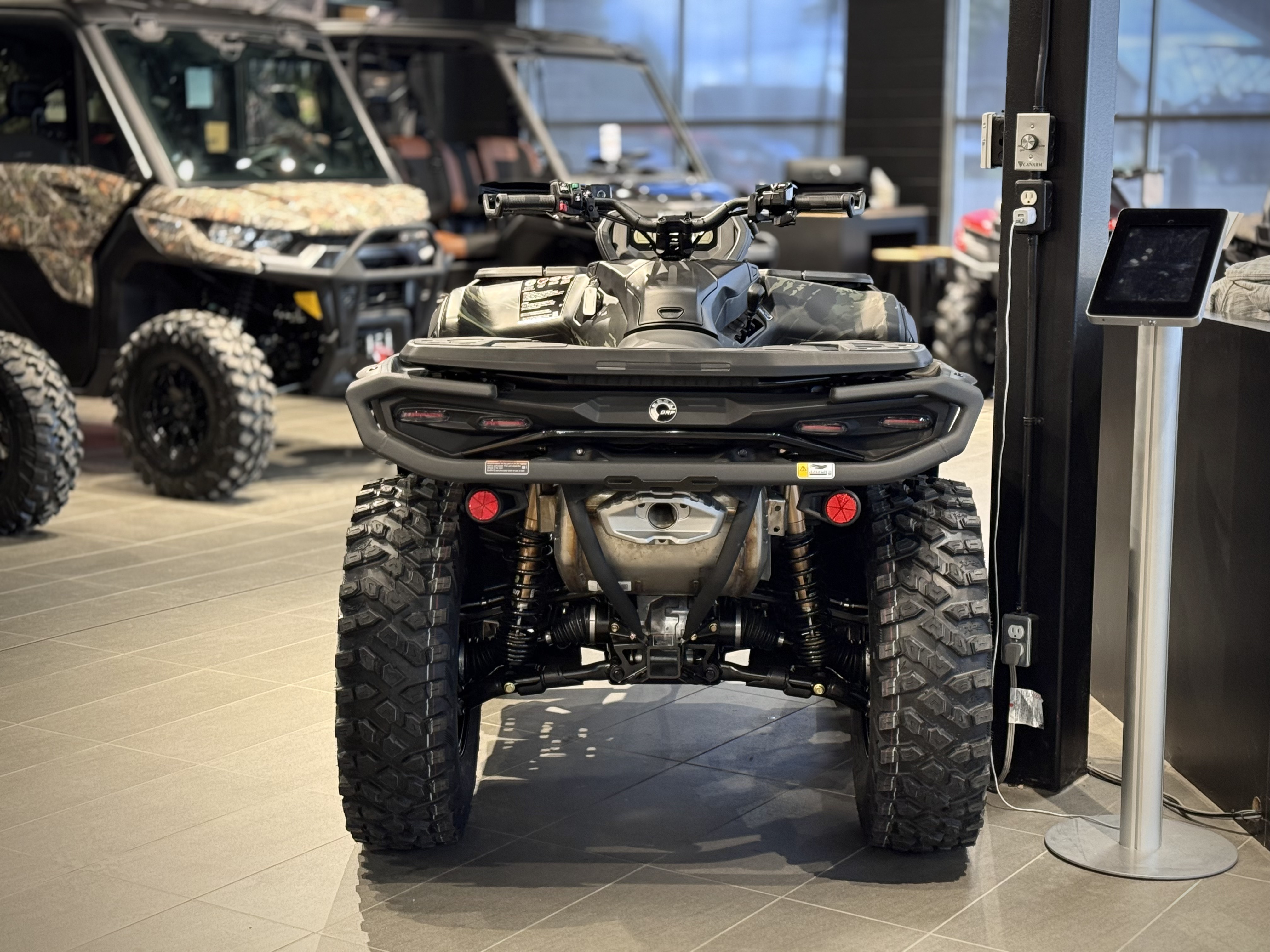2026 Can-Am Outlander Backcountry 1000R - Photo 16