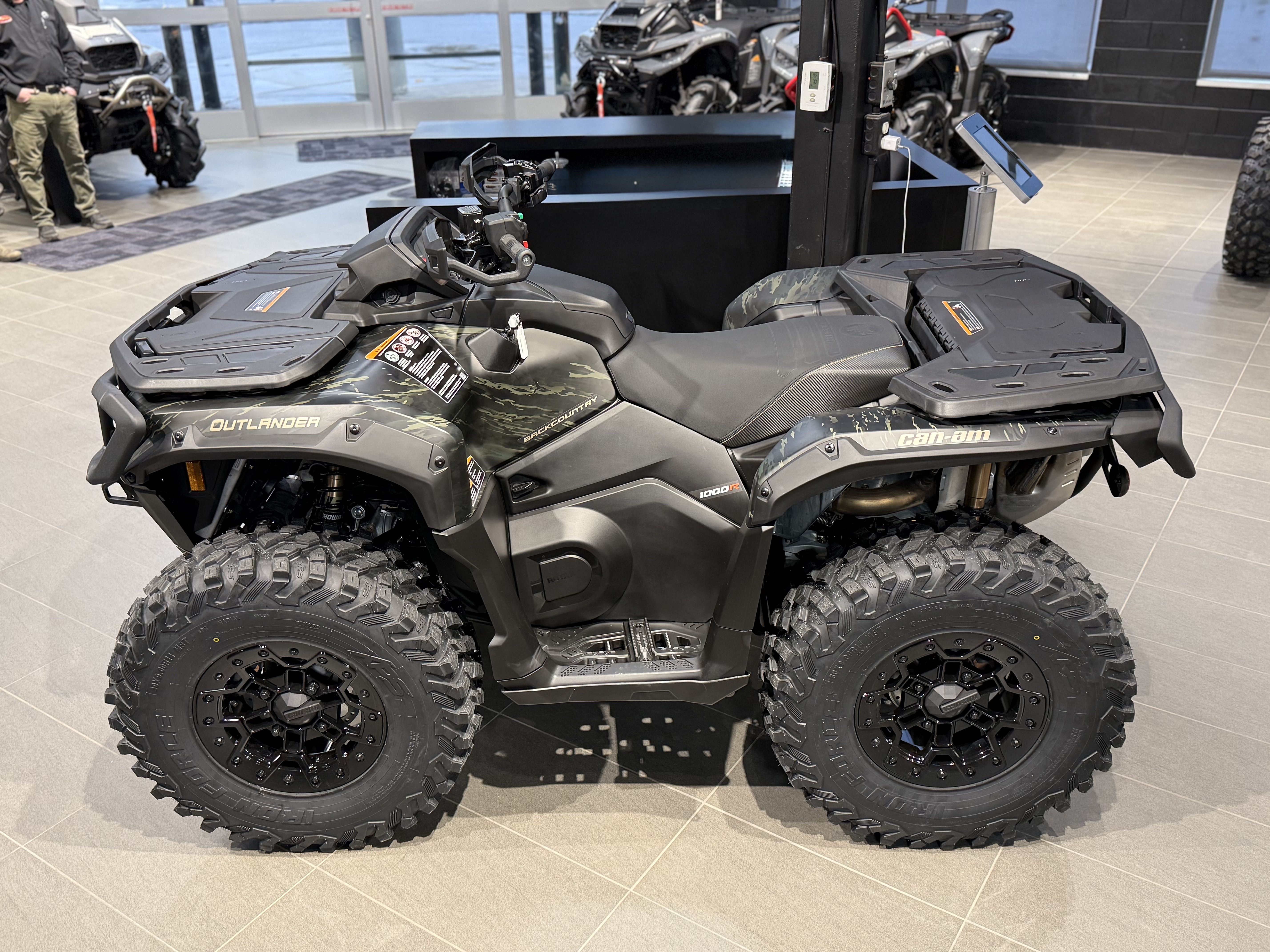 2026 Can-Am Outlander Backcountry 1000R - Photo 8