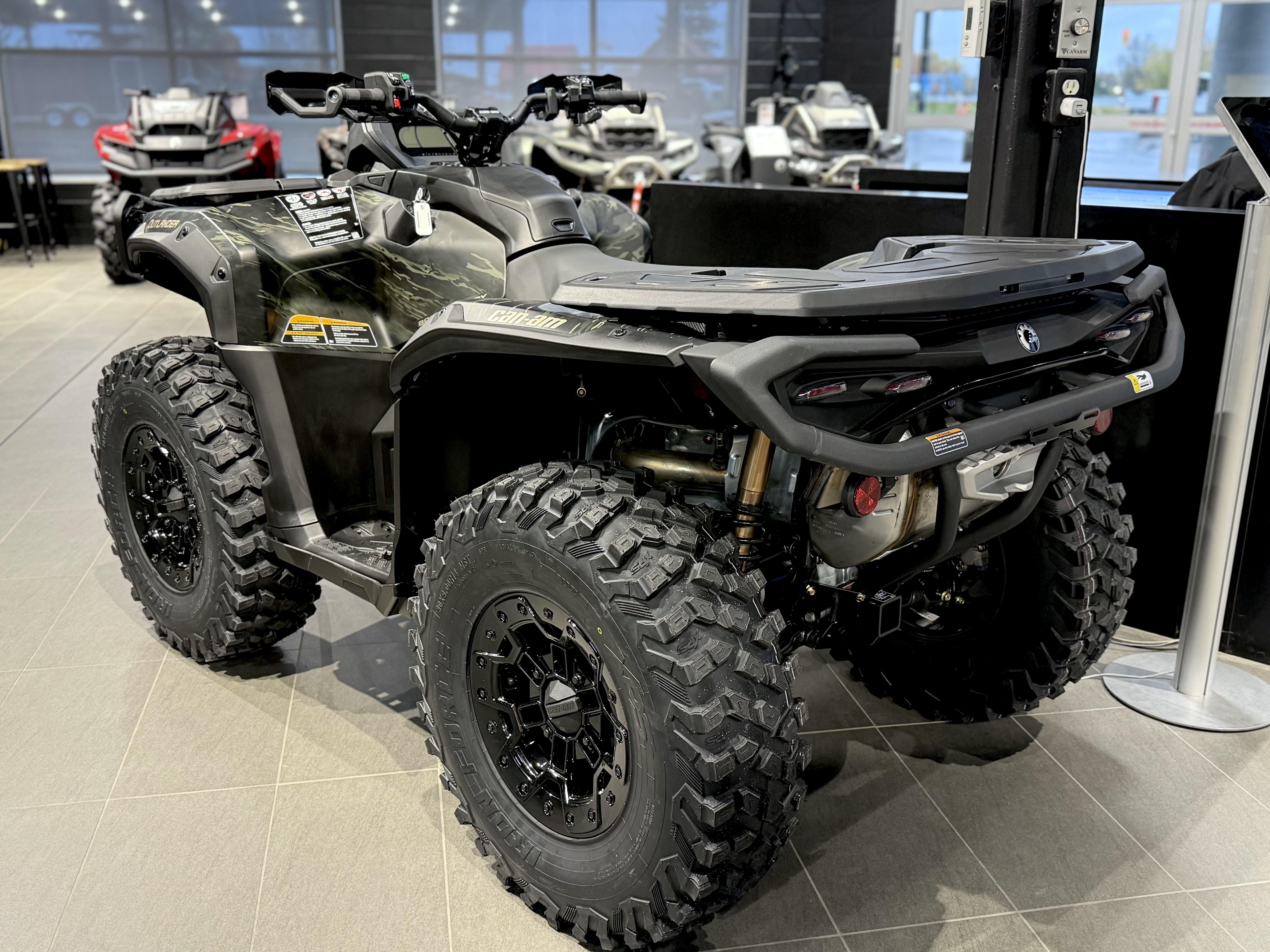 2026 Can-Am Outlander Backcountry 1000R - Photo 10