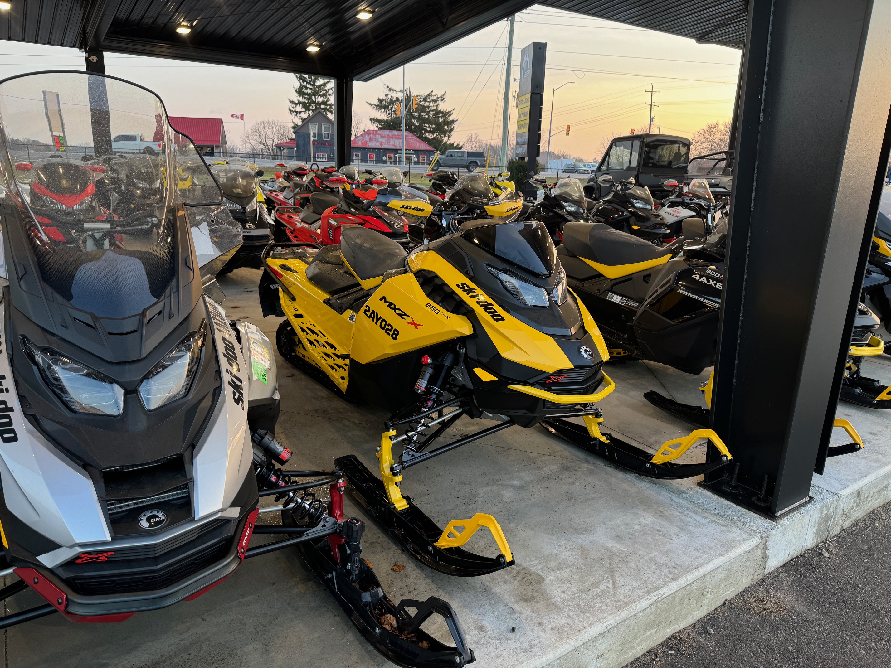 2024 Ski-Doo MXZ X 850 129 for Sale | Lockhart's Odyssey
