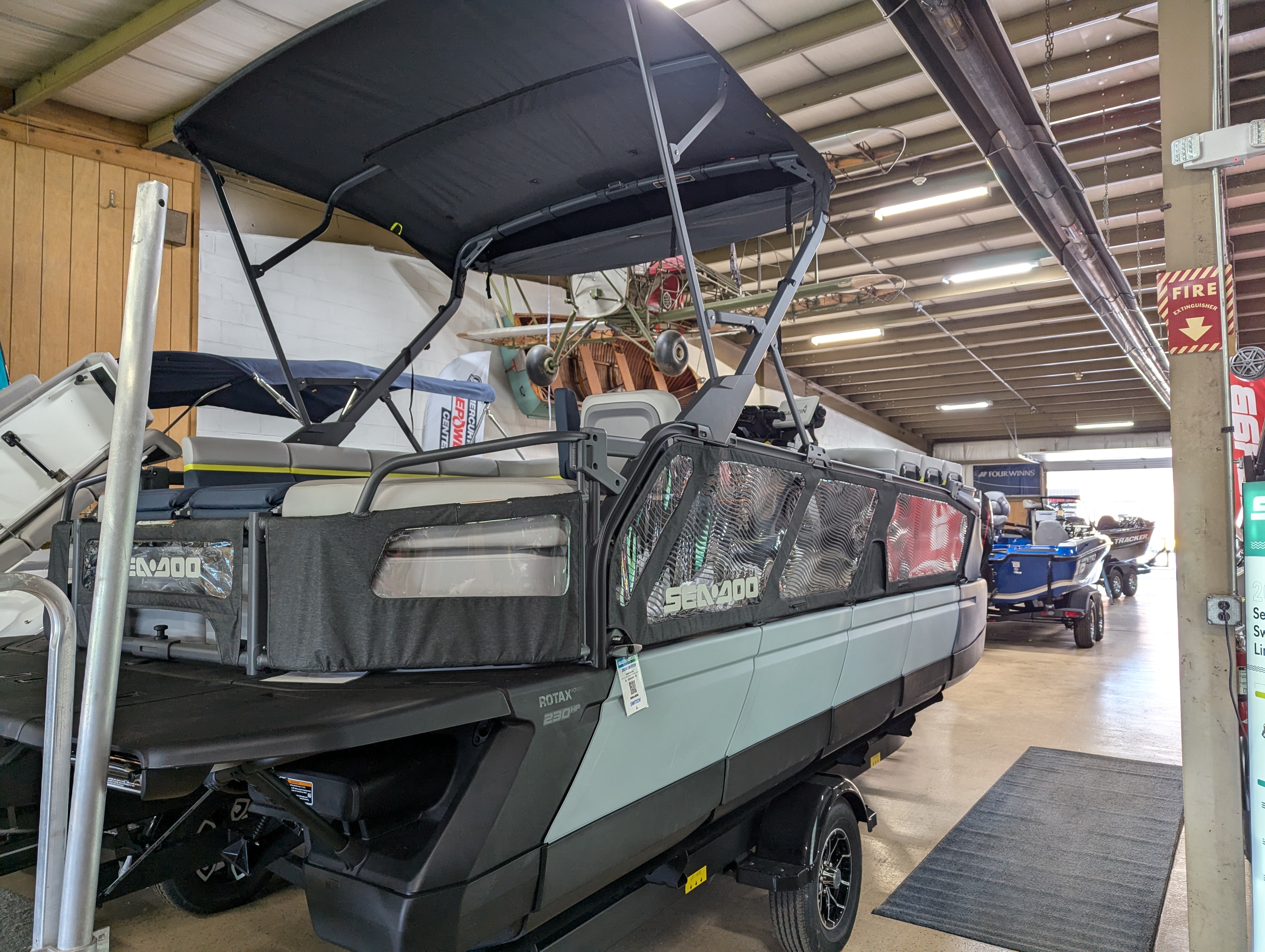 2025 Sea-Doo Switch Cruise Limited 21 - 230 HP - Photo 2