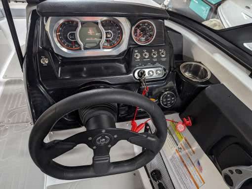 2025 Scarab 215SE - Photo 6