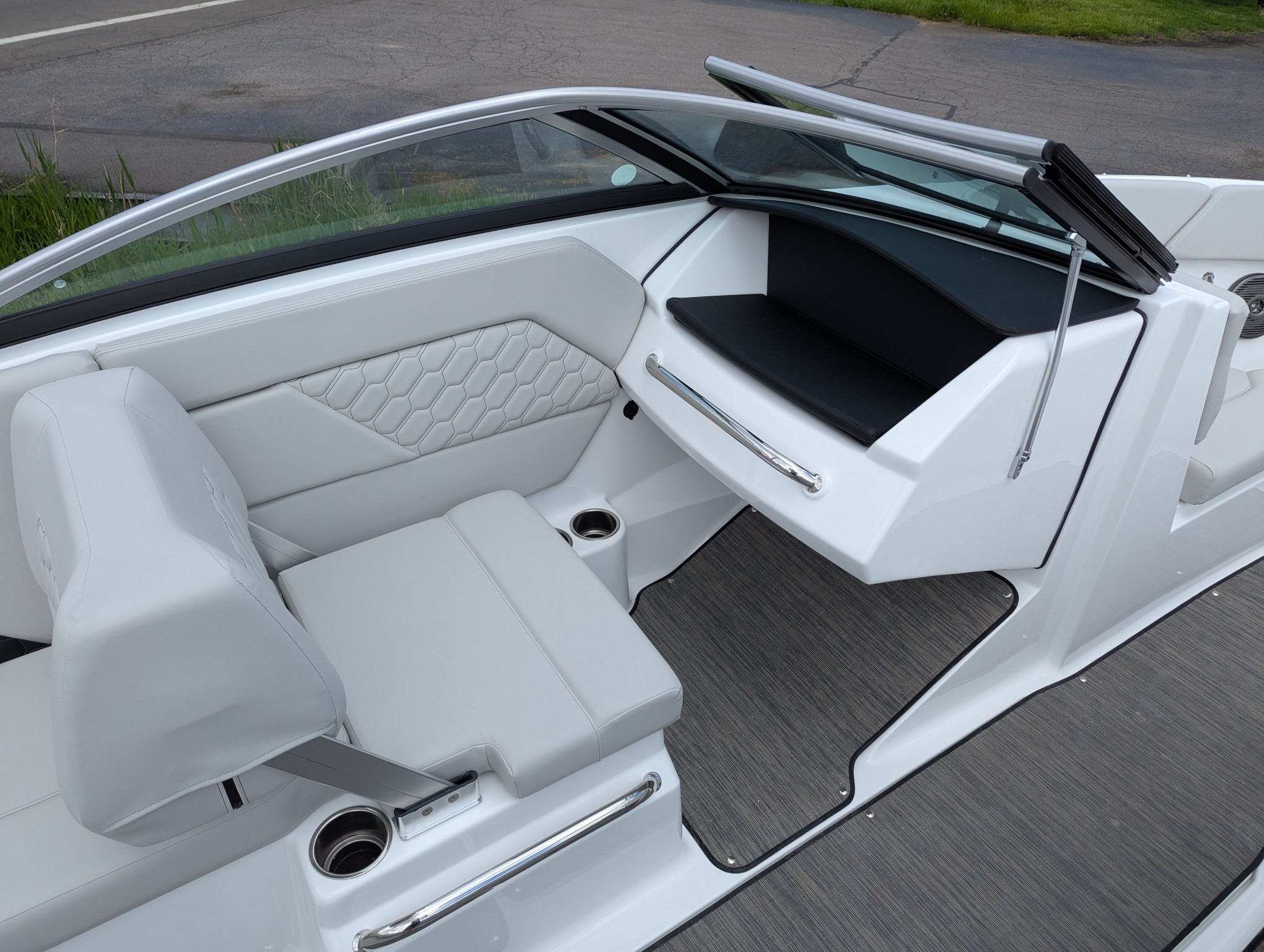 2025 Four Winns H-Series H1 Freedom - Photo 12