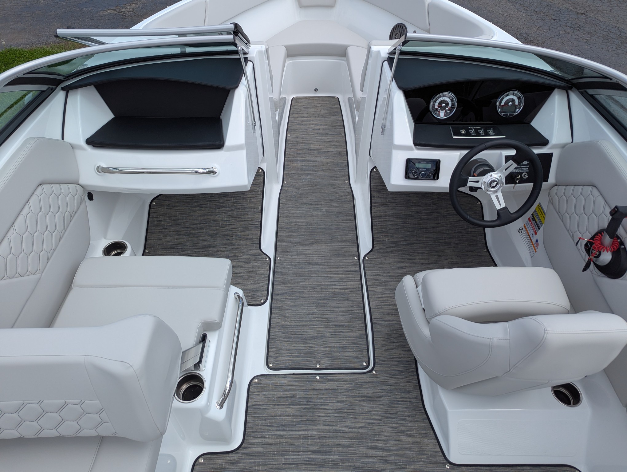 2025 Four Winns H-Series H1 Freedom - Photo 9