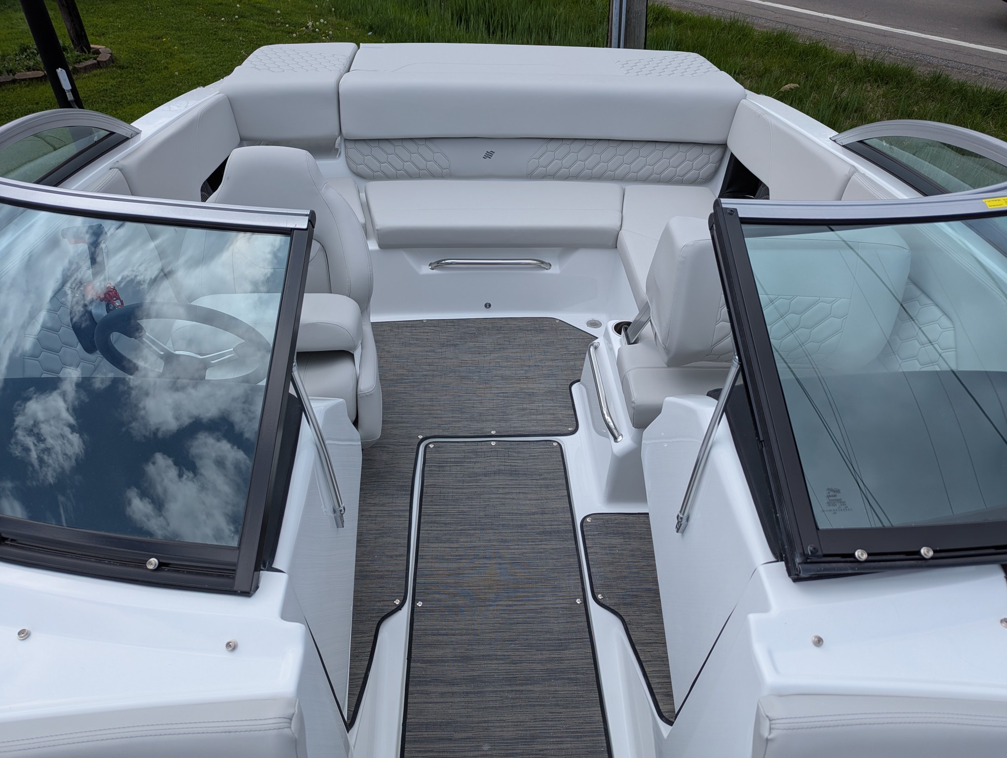 2025 Four Winns H-Series H1 Freedom - Photo 14