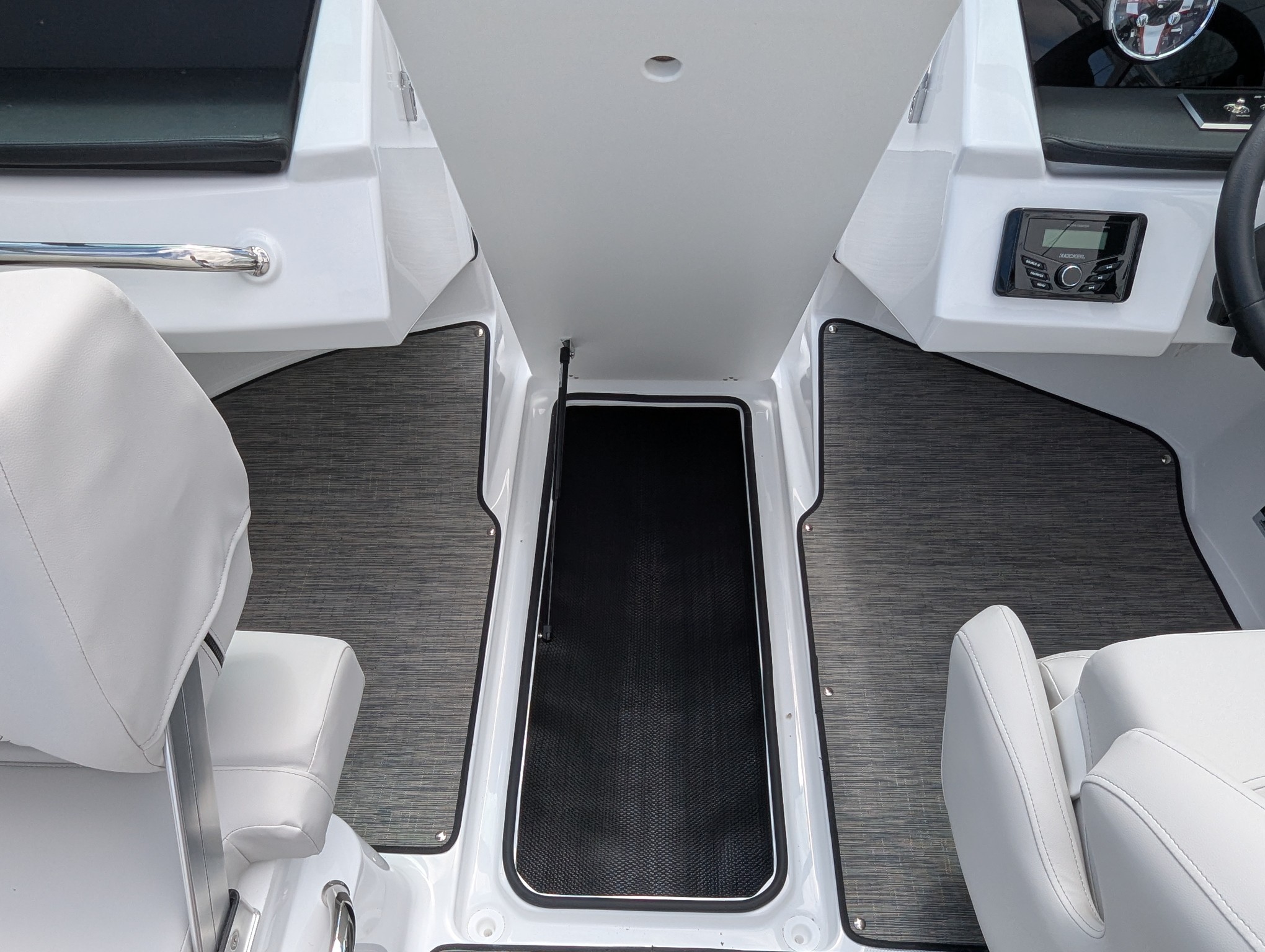 2025 Four Winns H-Series H2 Freedom - Photo 15