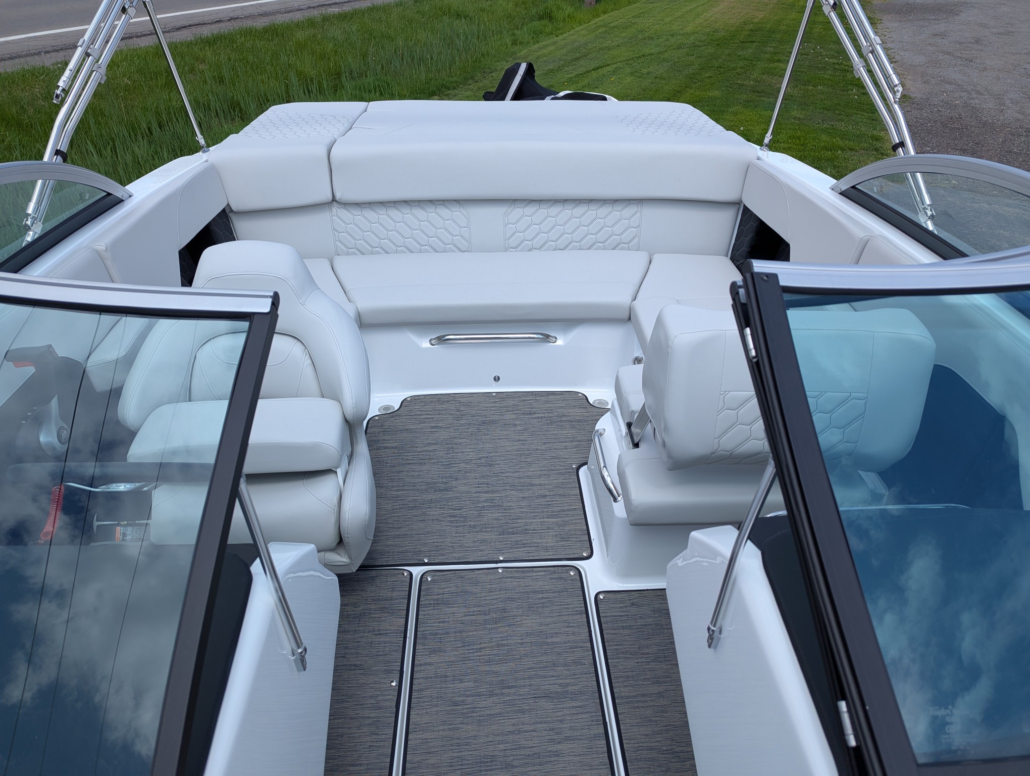 2025 Four Winns H-Series H2 Freedom - Photo 11