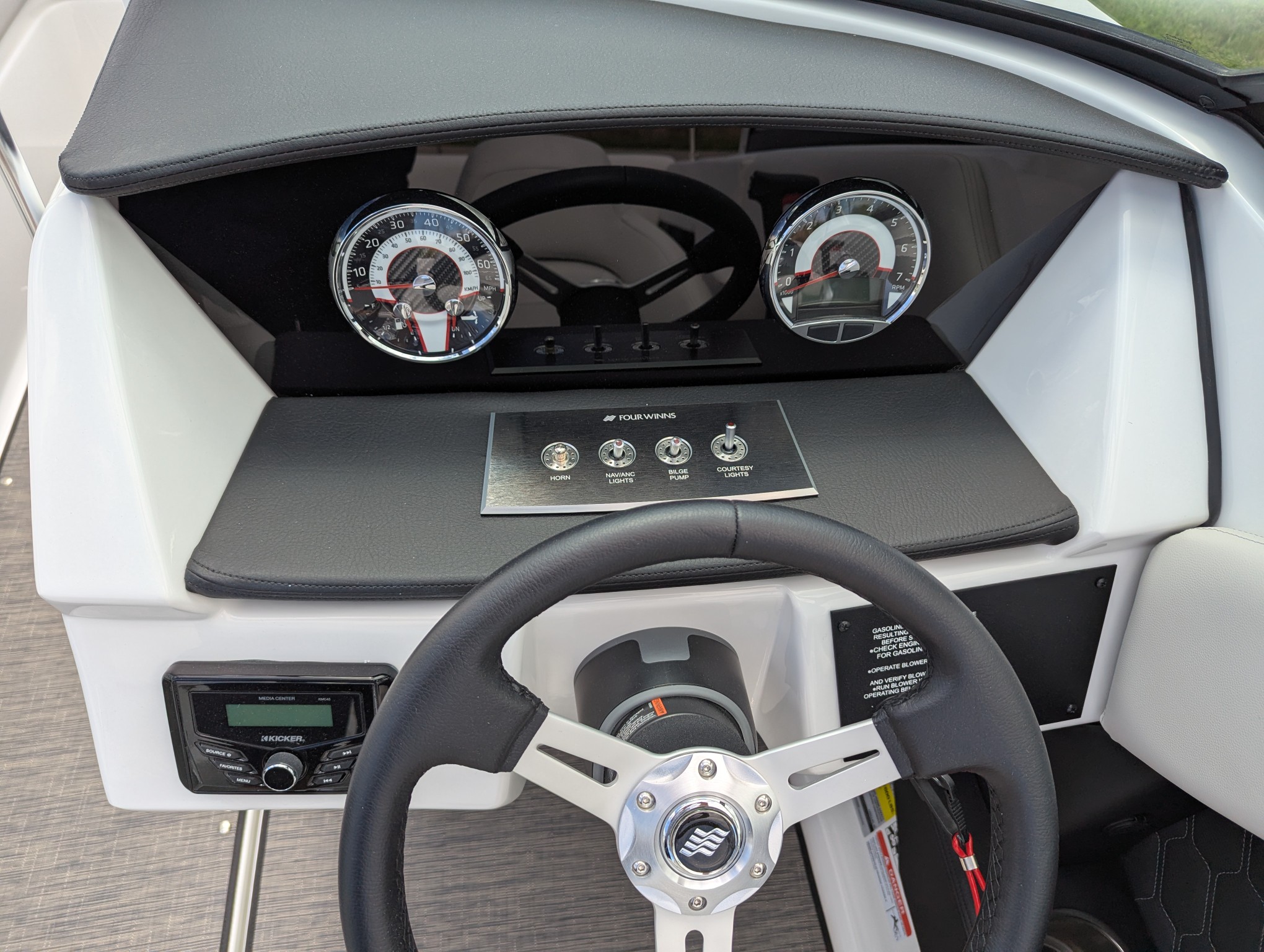 2025 Four Winns H-Series H2 Freedom - Photo 10