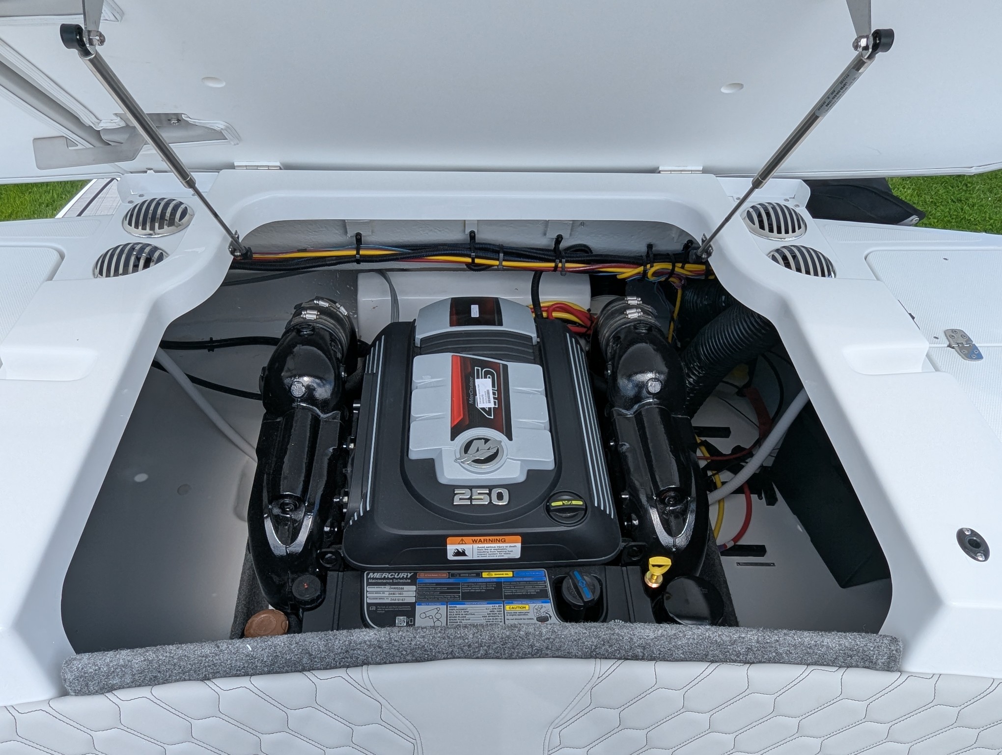 2025 Four Winns H-Series H2 Freedom - Photo 13