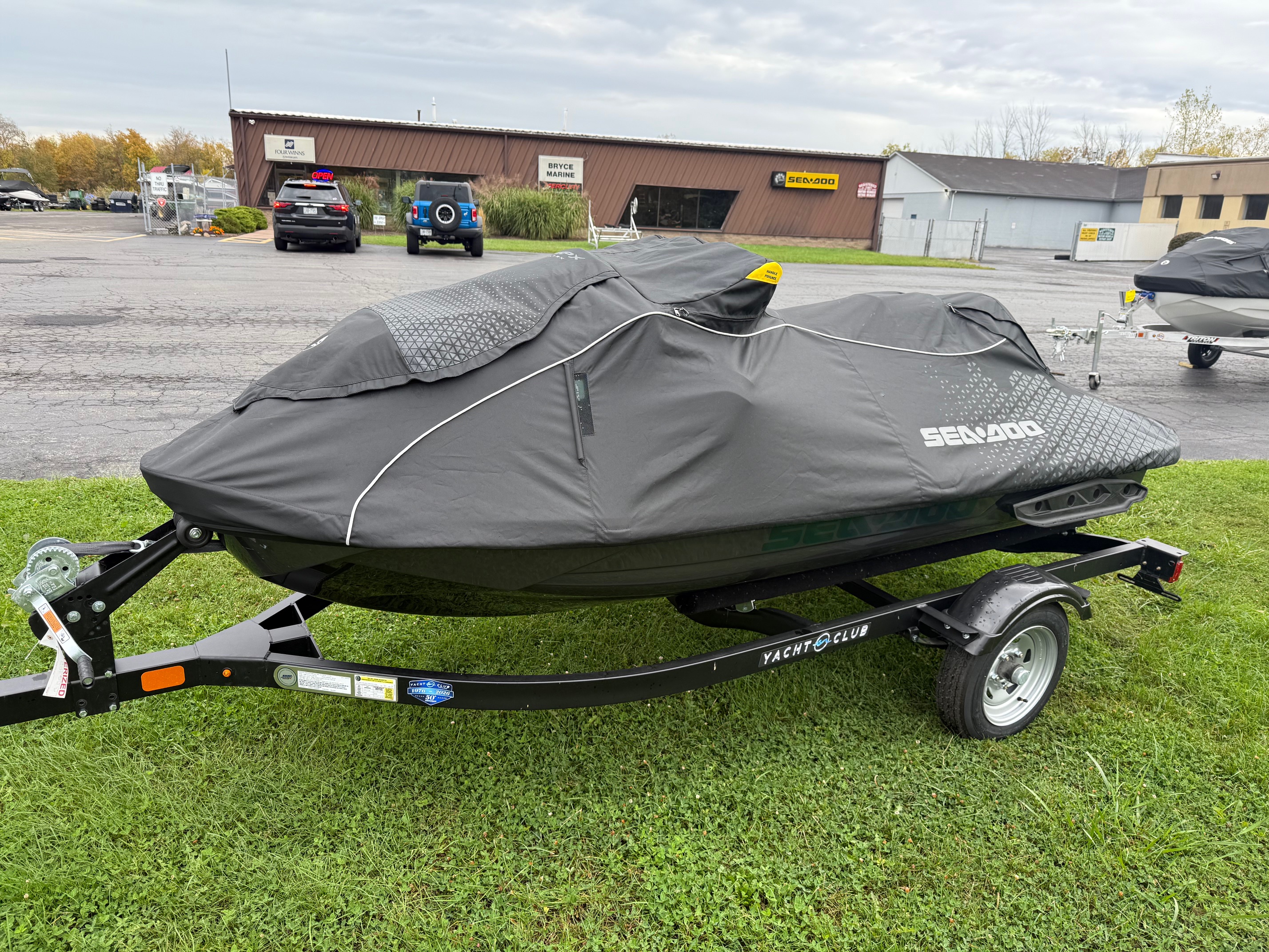 2023 Sea-Doo RXP-X Apex 300 - Photo 7
