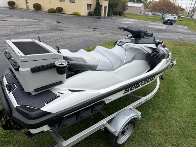 2024 Sea-Doo GTX™ Limited 300 White Pearl Premium - Photo 5