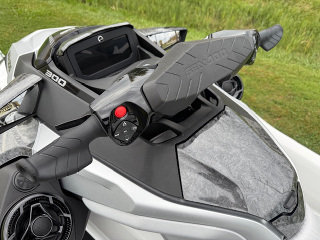 2024 Sea-Doo GTX™ Limited 300 White Pearl Premium - Photo 6