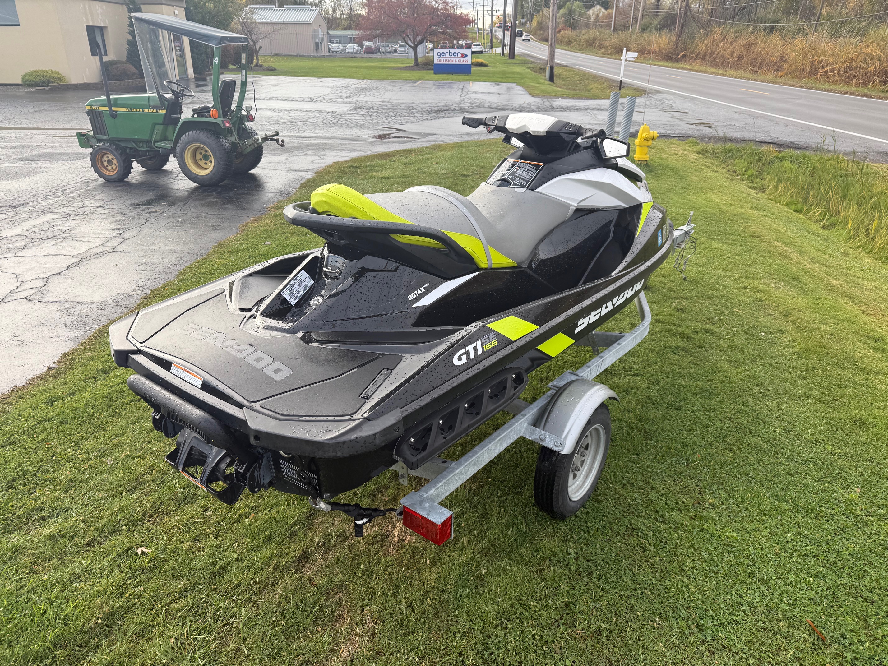 2017 Sea-Doo GTI™ SE 155 - Photo 3