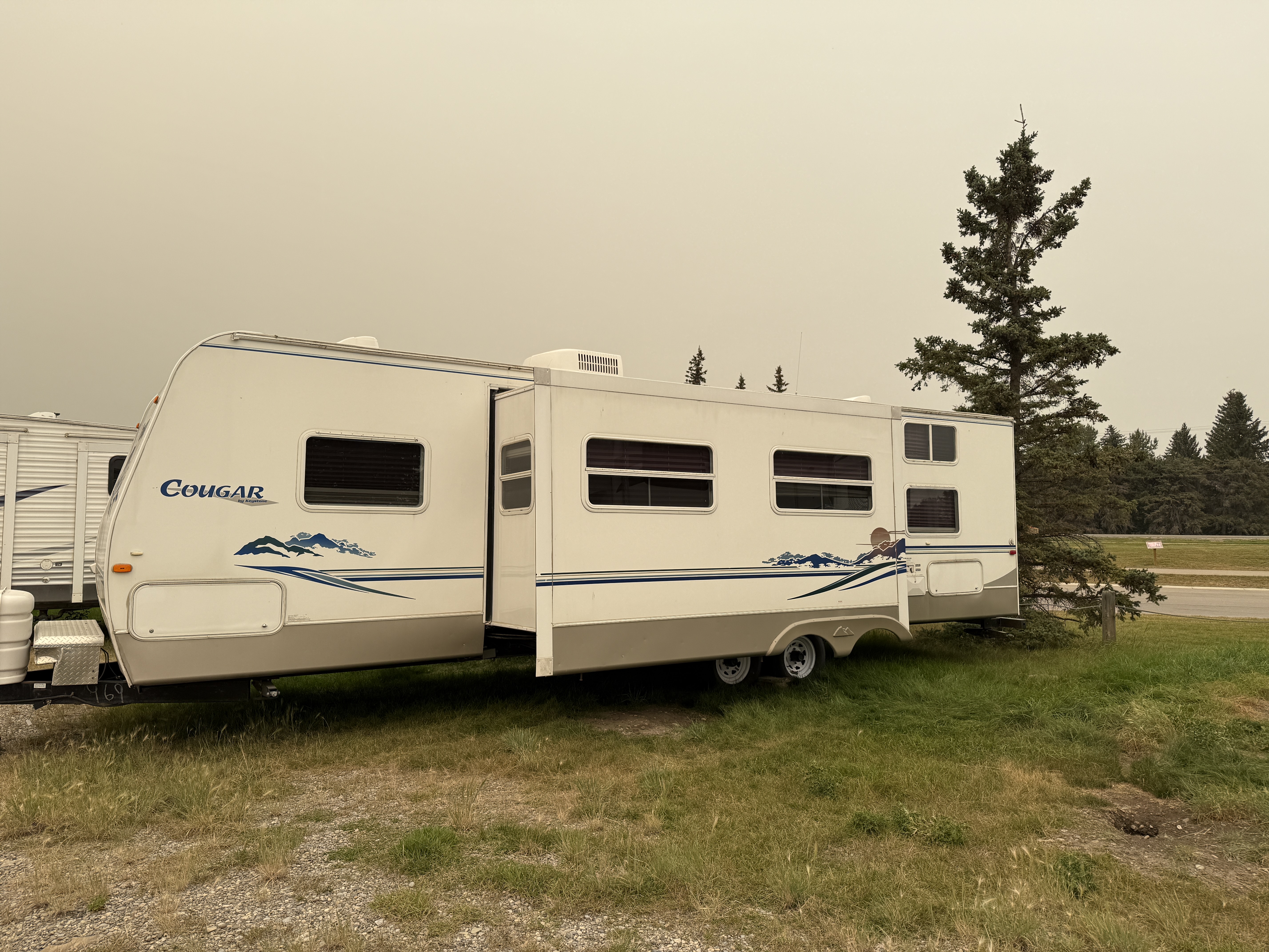 2004 KEYSTONE KEYSTONE COUGAR - Photo 3