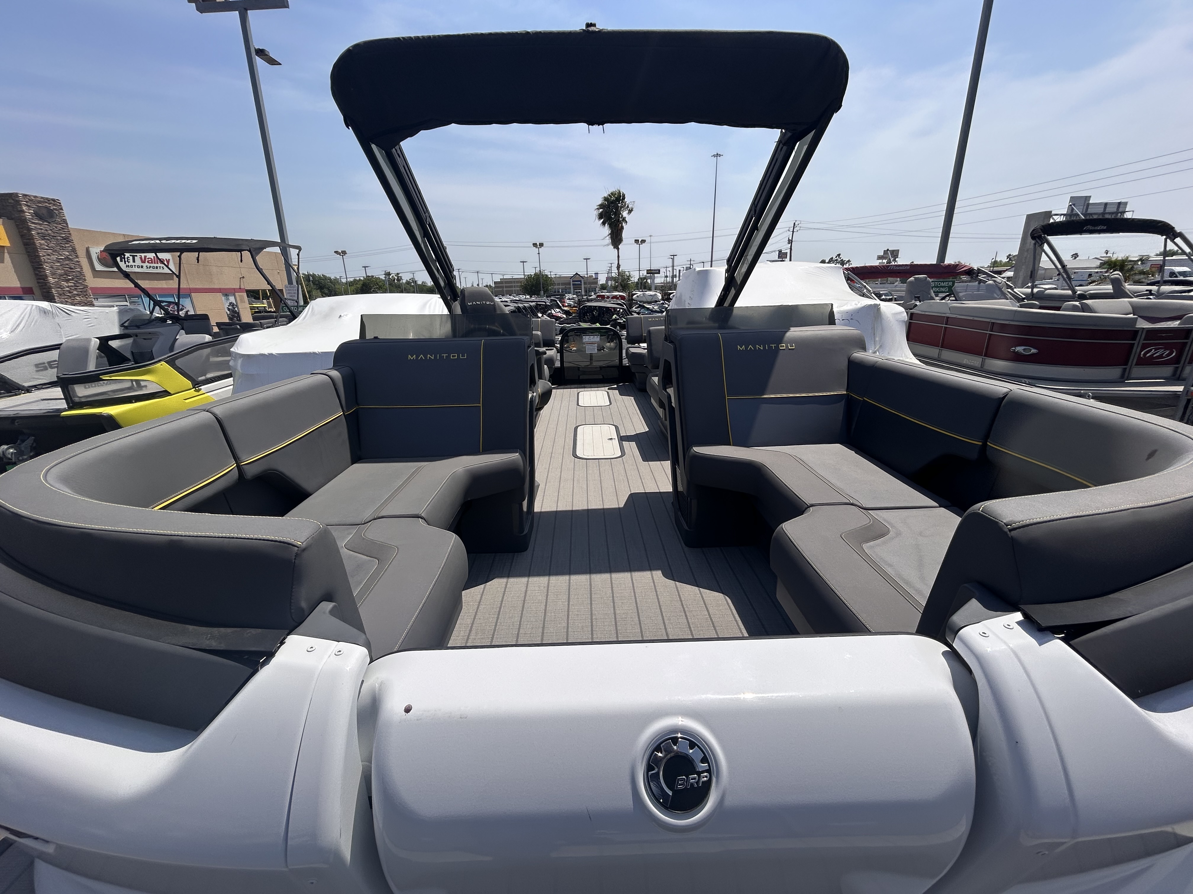 2023 Manitou EXPLORE SWITCHBACK 22MAX TRIFOLD STEALTH (Boat & Trailer Package) ($52,141.60) - Photo 7