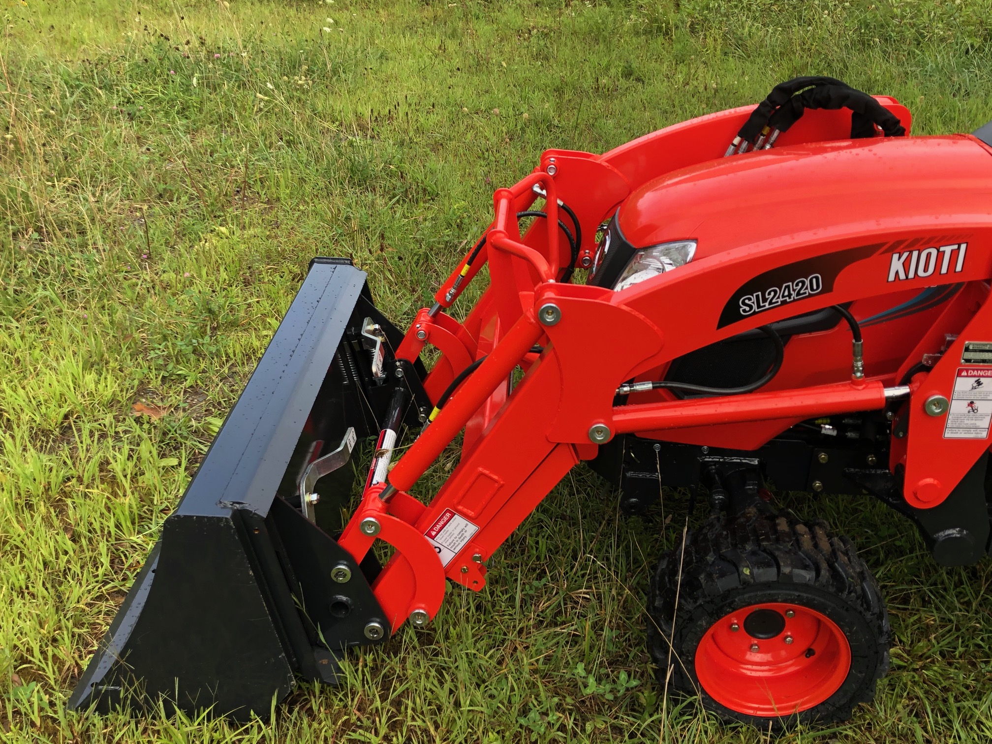 2022 KIOTI Package Deal CS2220 HST Tractor w/ Loader & Grapple & 3rd