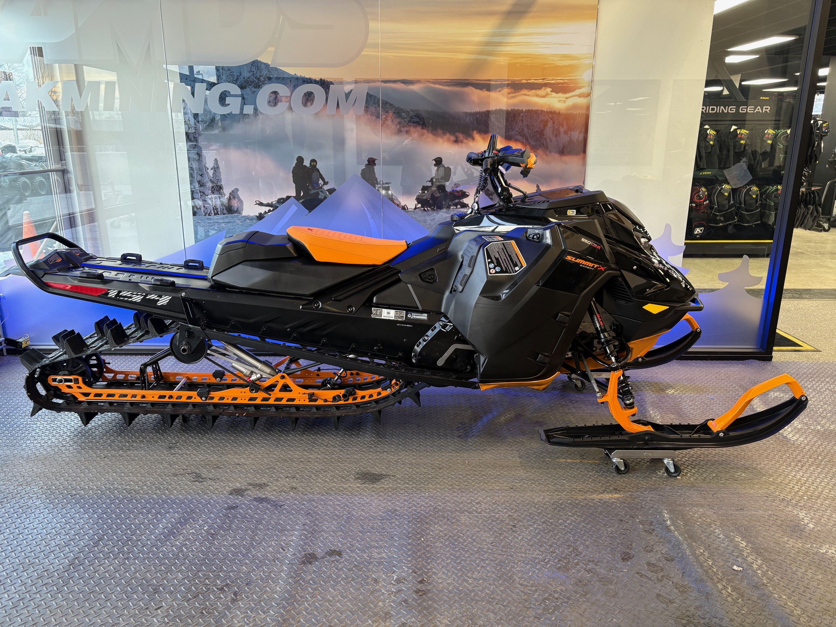 2024 Ski-Doo SUMMIT X EXPERT 850 TUBRO R 154 3"
