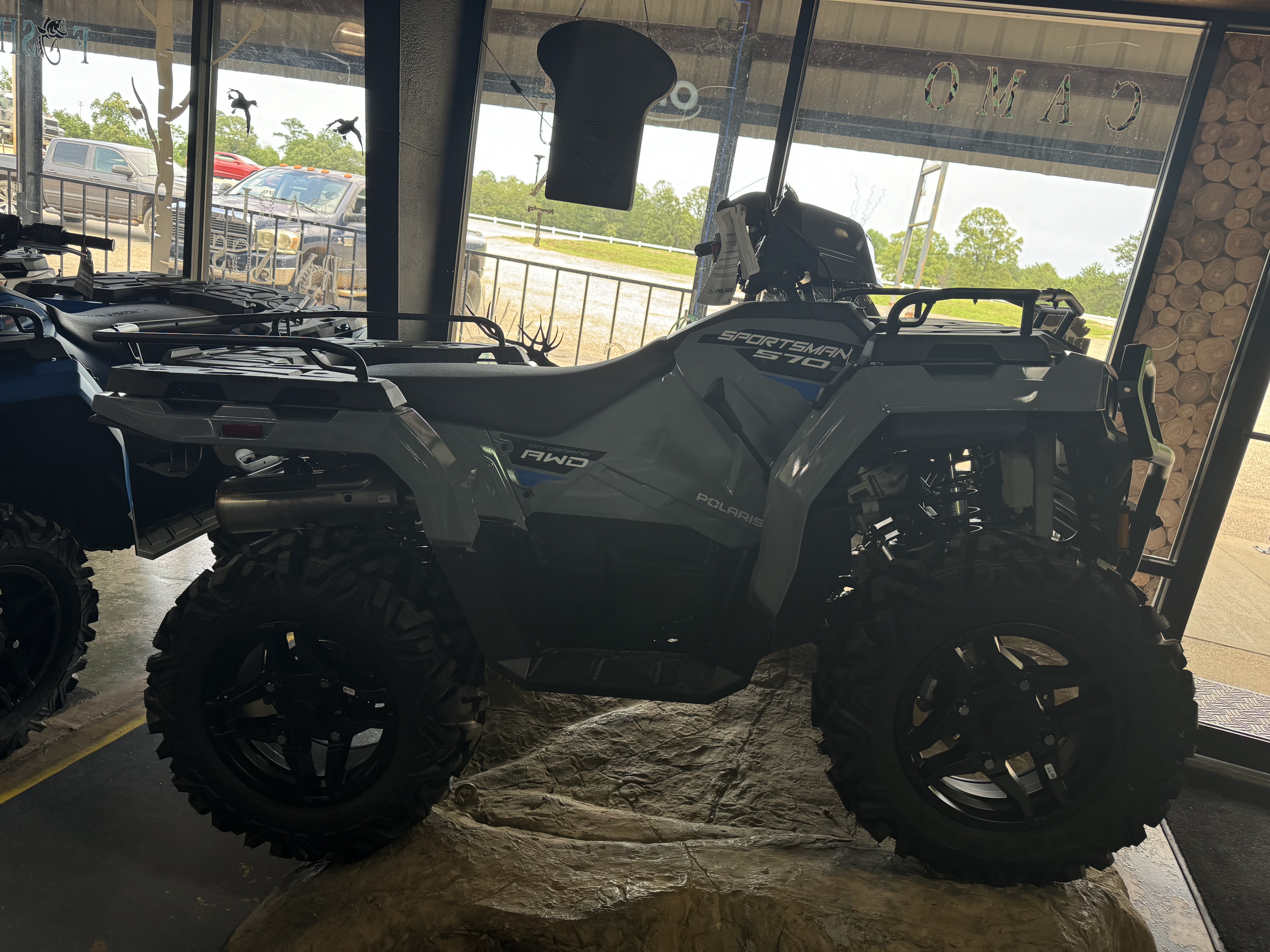 2025 Polaris Sportsman® 570 Premium - Photo 3