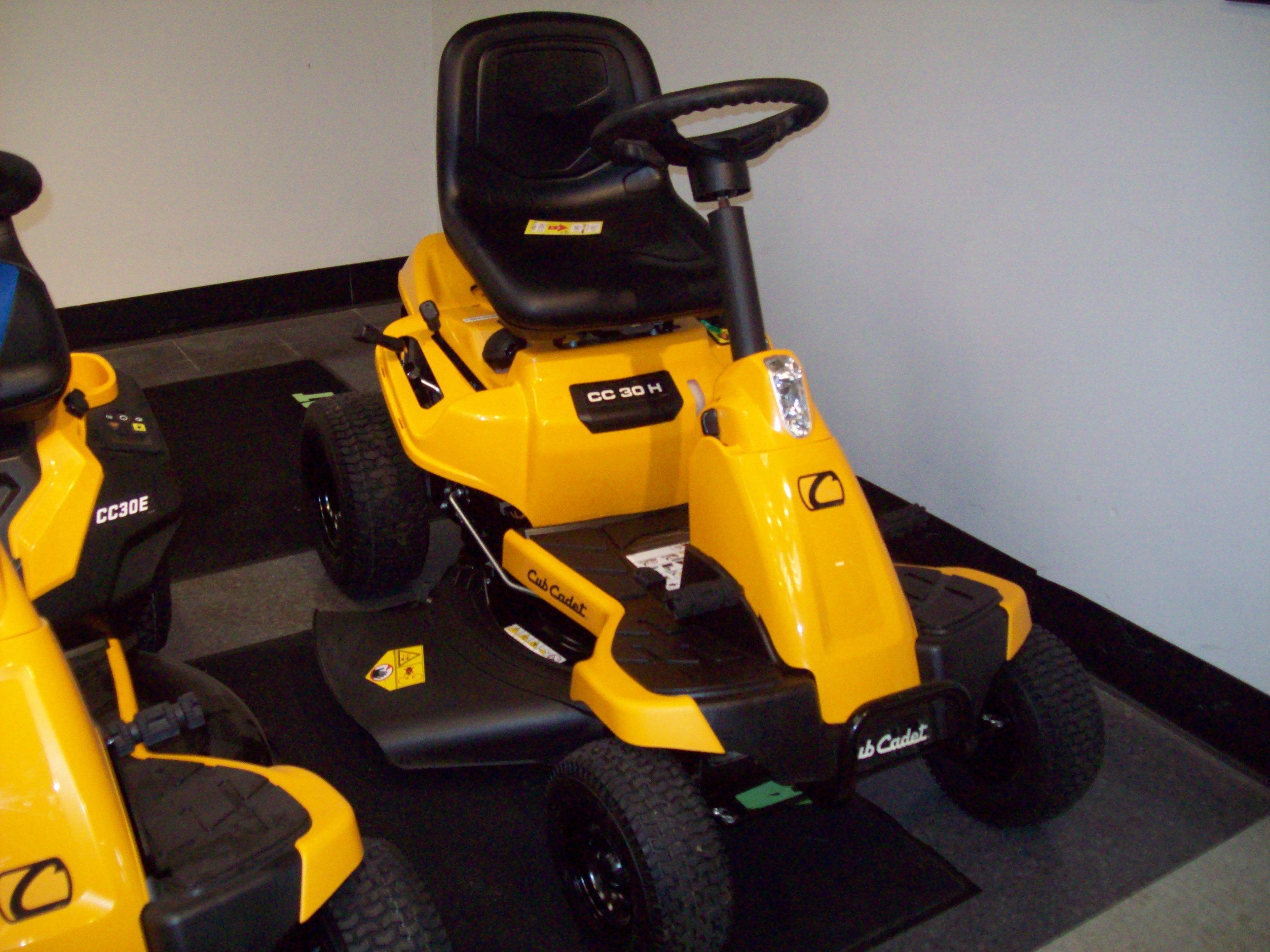 2024 Cub Cadet RIDER