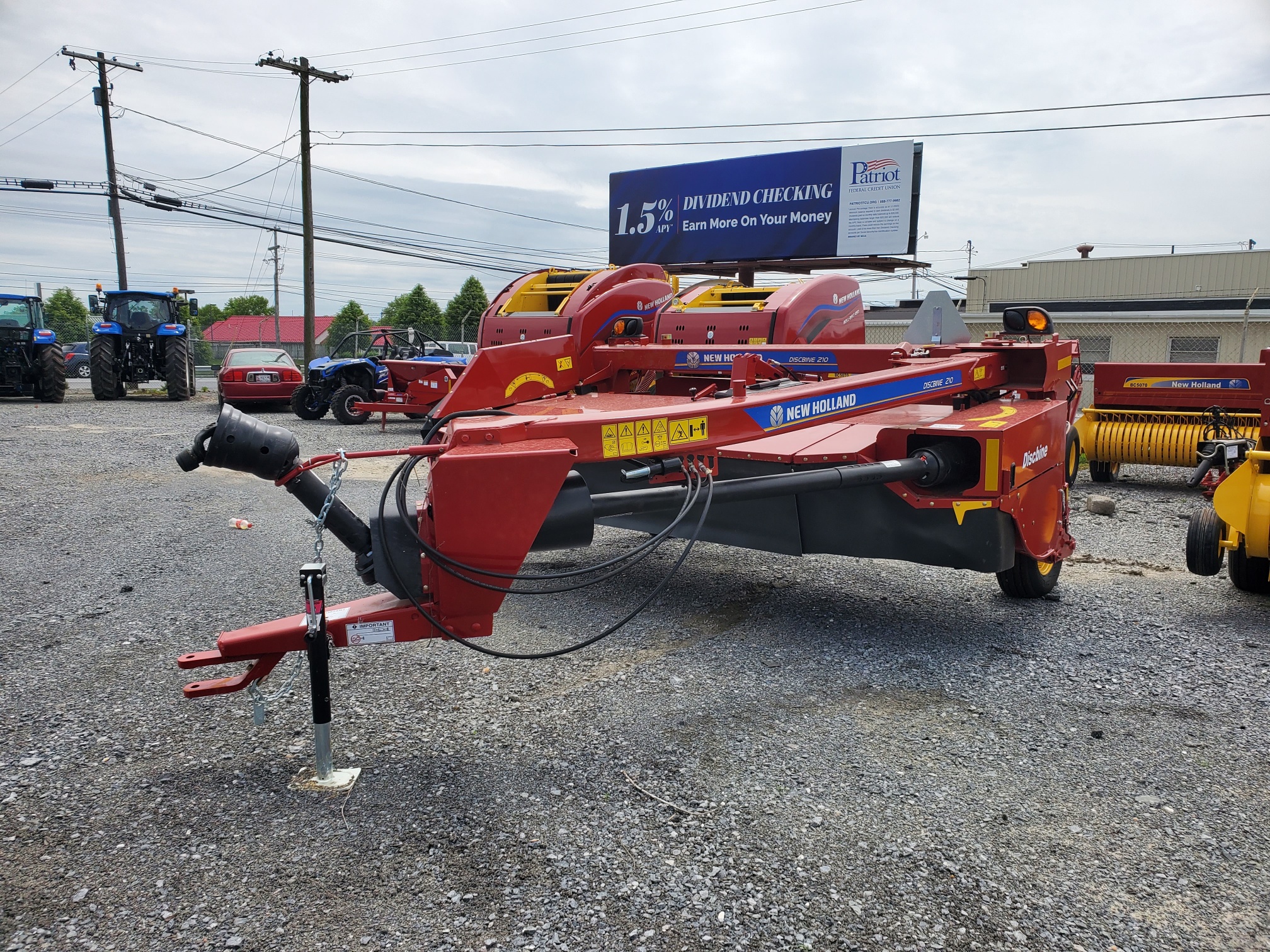 2022 New Holland Agriculture Discbine® 209/210 SidePull Disc Mower