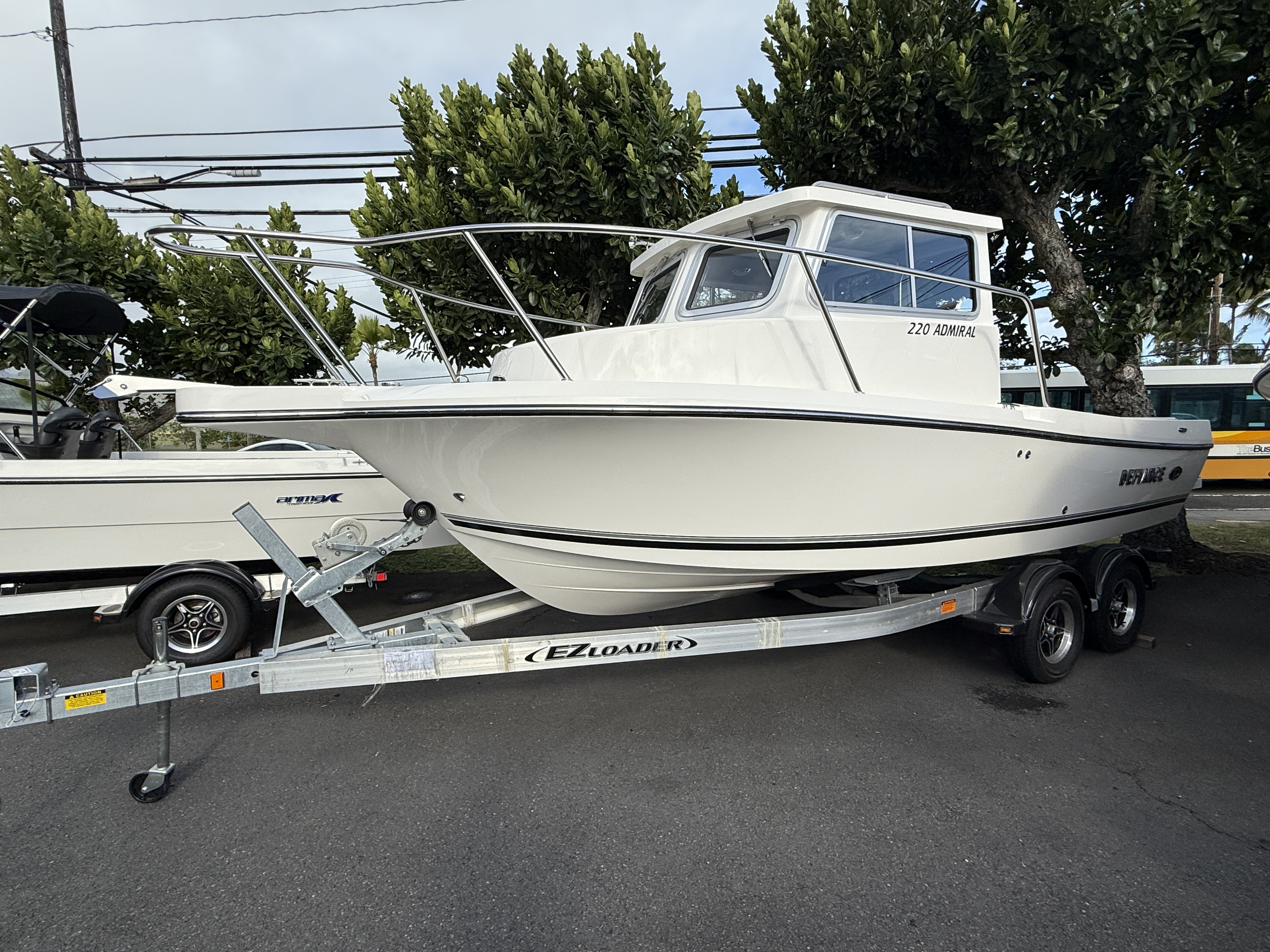 2026 Defiance ADMIRAL 220 EX for Sale | Maui Marine Center