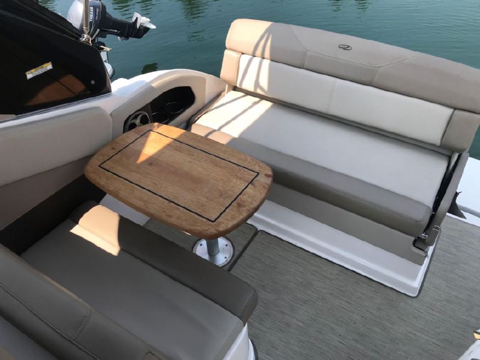 2015 Regal 28 Express For Sale In Vancouver Bc M P Yacht Centre Vancouver Bc 604 692 0333