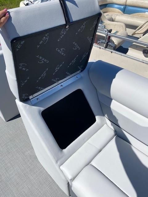 2024 Crest Pontoons Classic LX Fish 220 SF - Photo 14