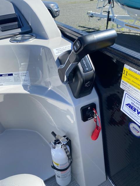 2024 Crest Pontoons Classic LX Fish 220 SF - Photo 15
