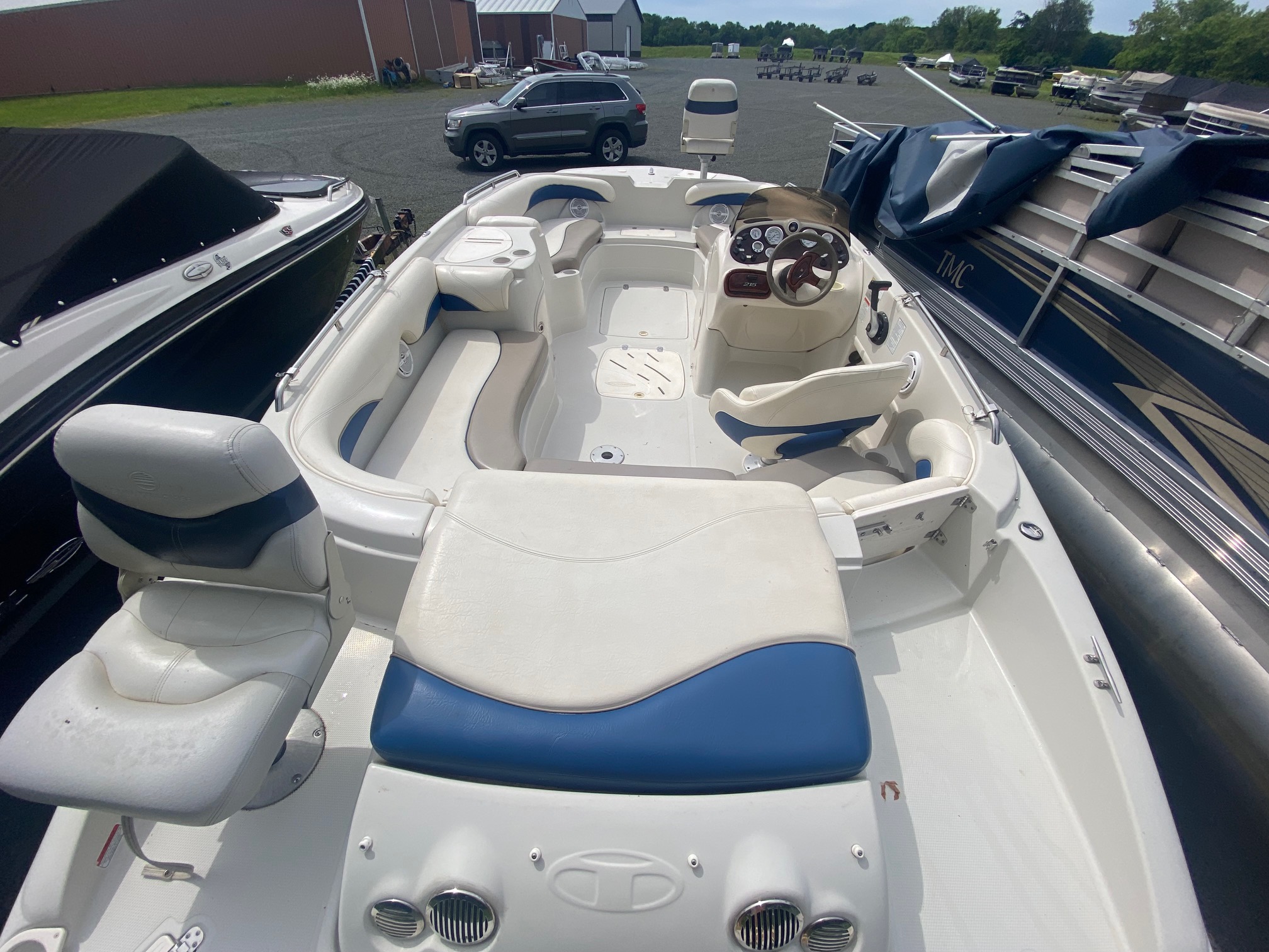 2006 Tahoe 215 - Photo 11