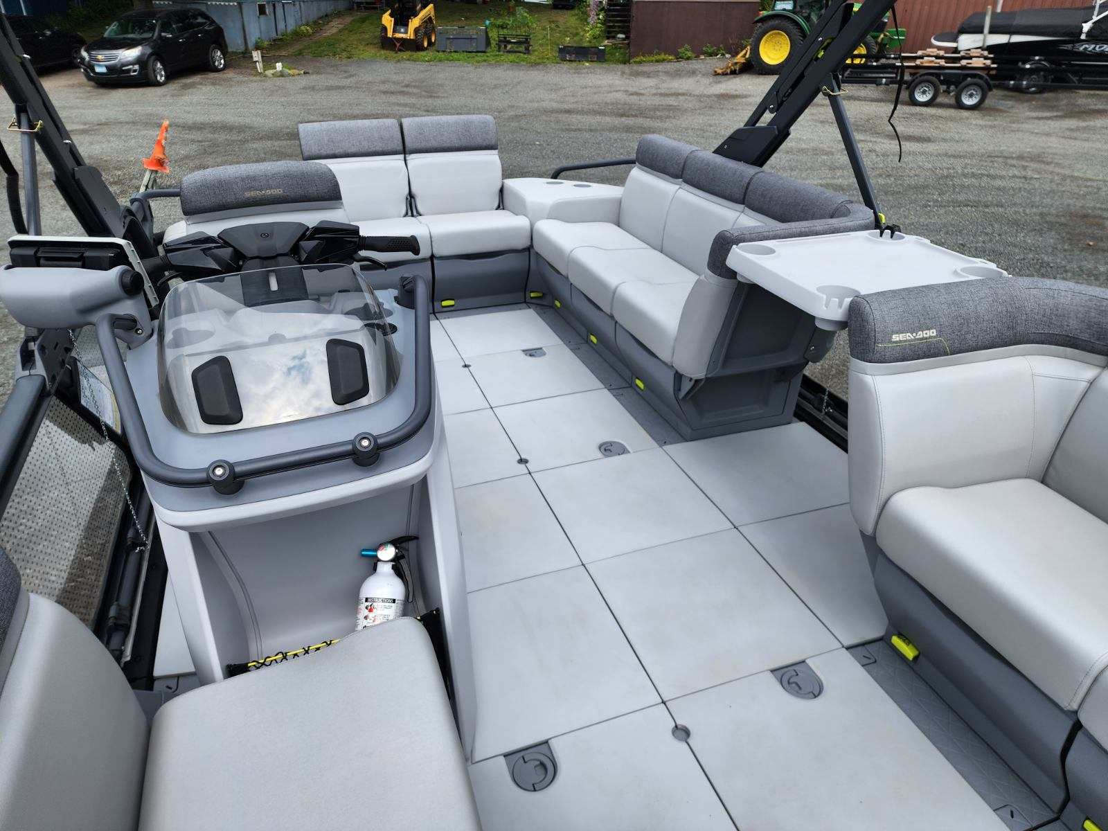 2023 Sea-Doo Switch® Cruise Sport 18' - 230HP - Photo 6