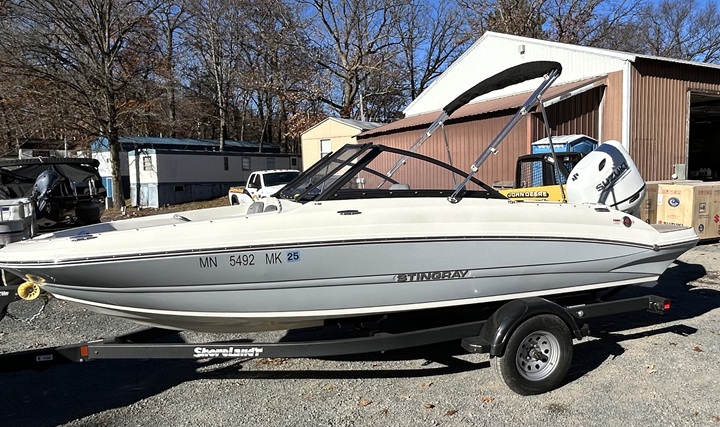 2022 Stingray Boats 191DC