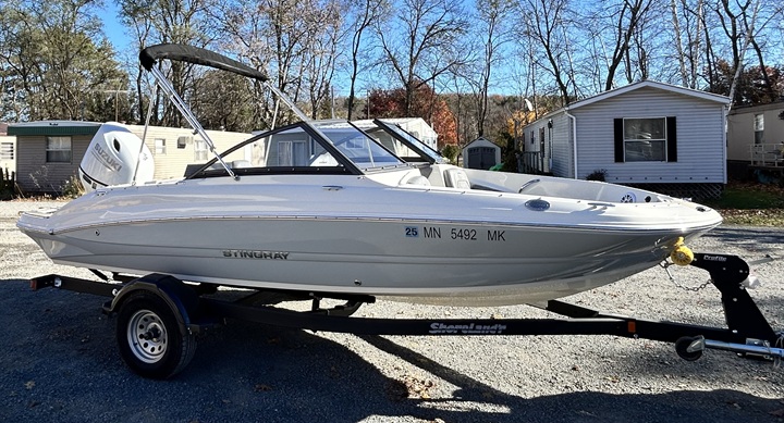 2022 Stingray Boats 191DC - Photo 3