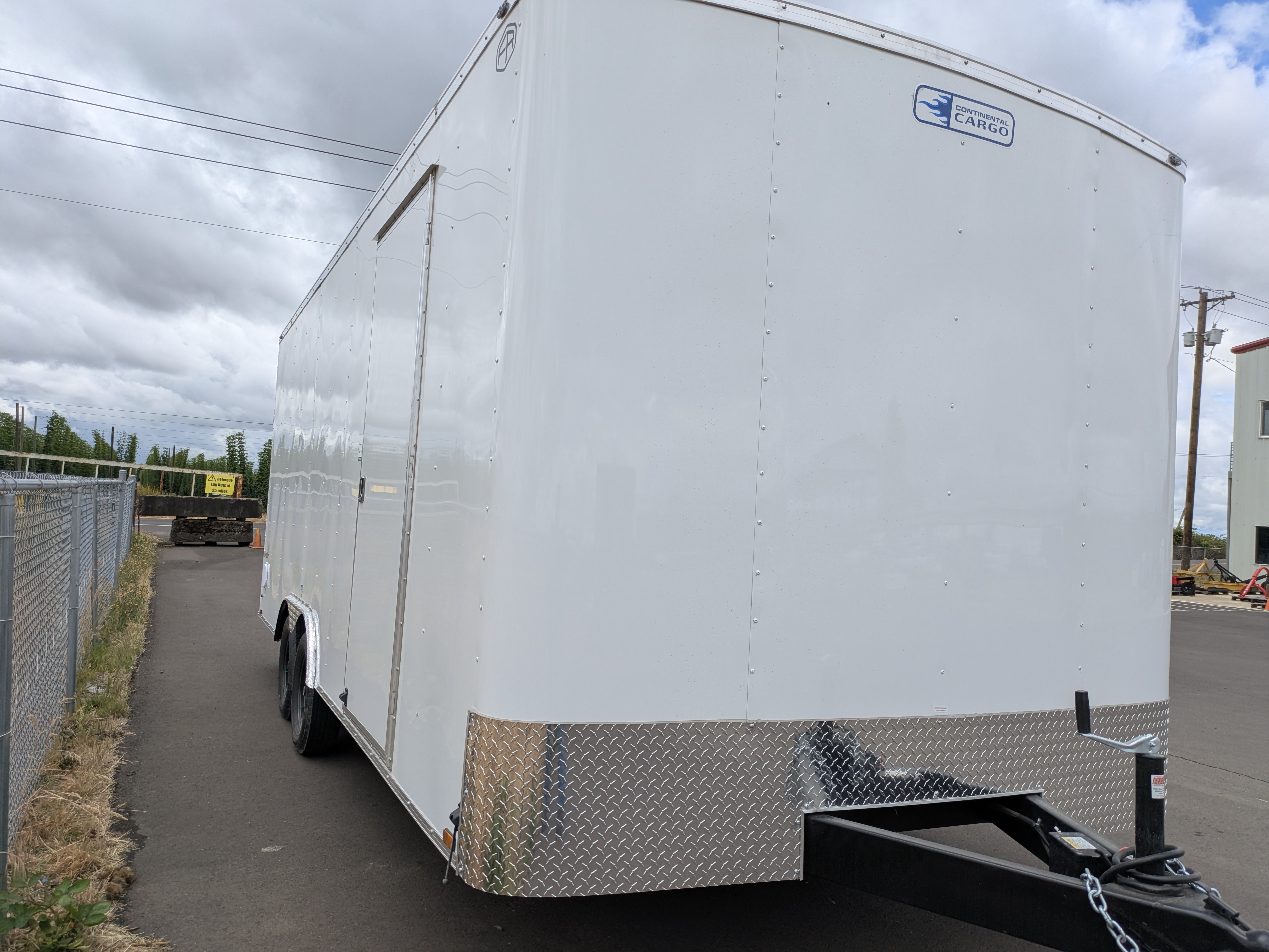 2027 Continental Cargo
