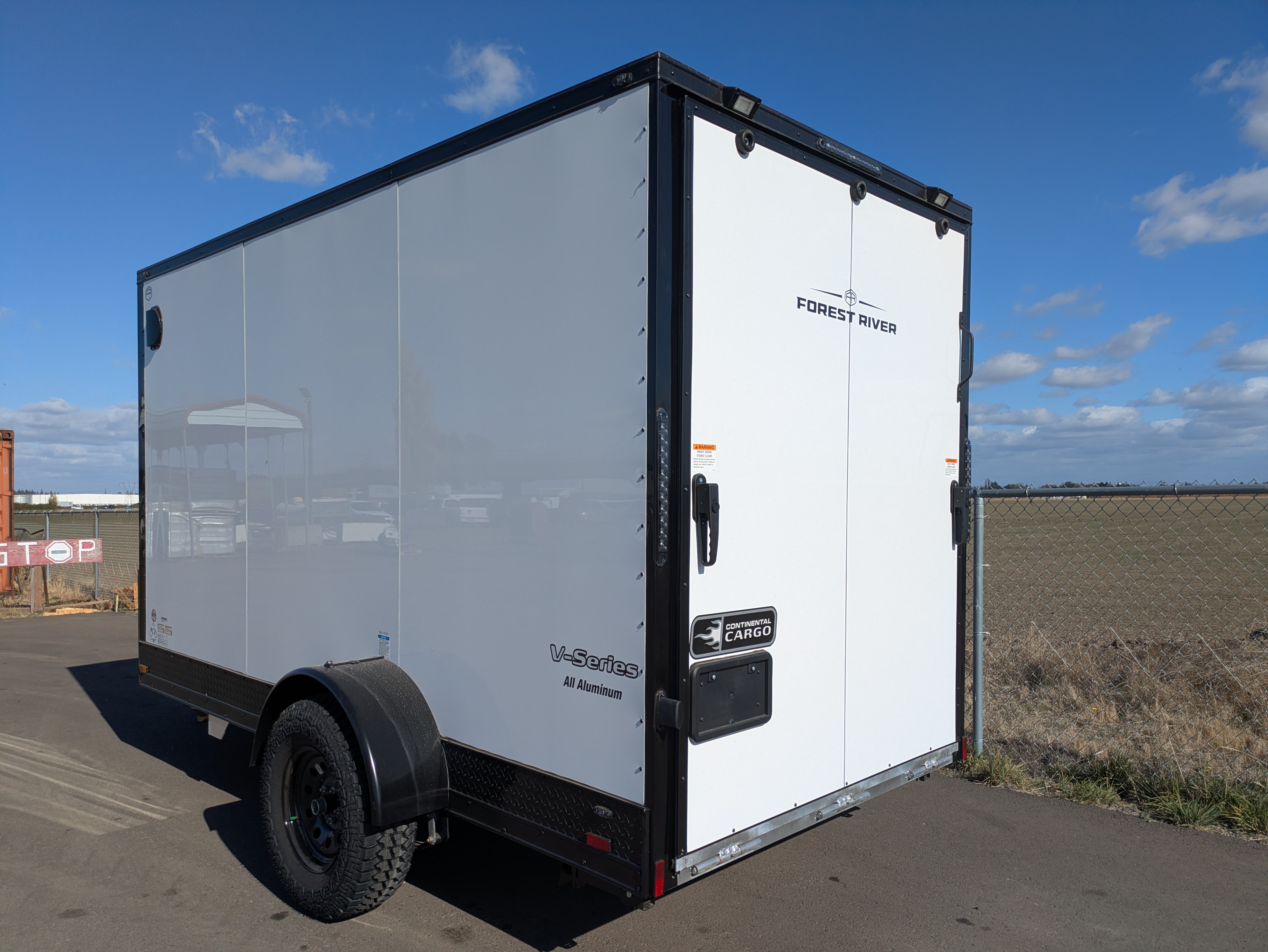 2027 Continental Cargo