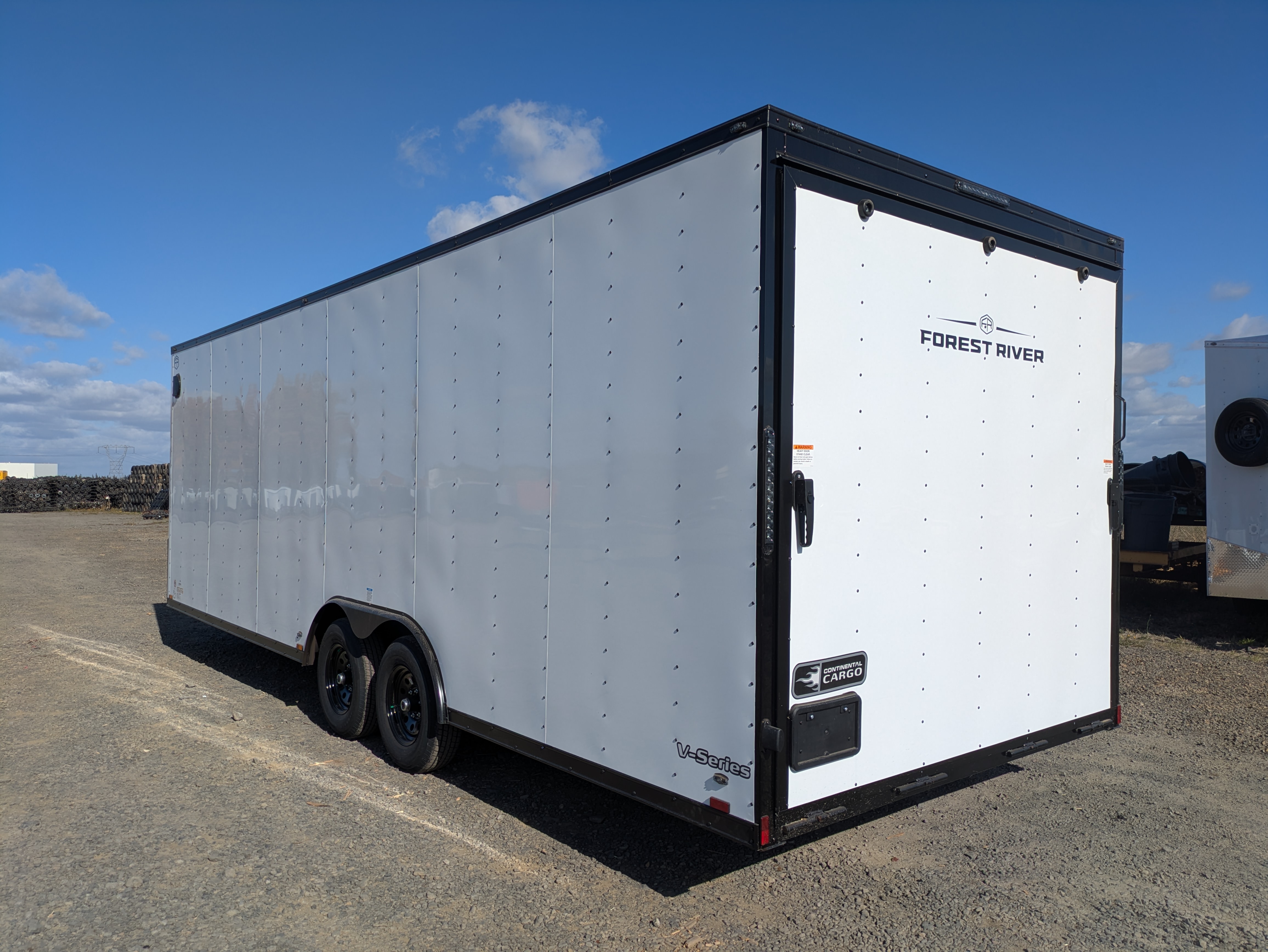 2027 Continental Cargo