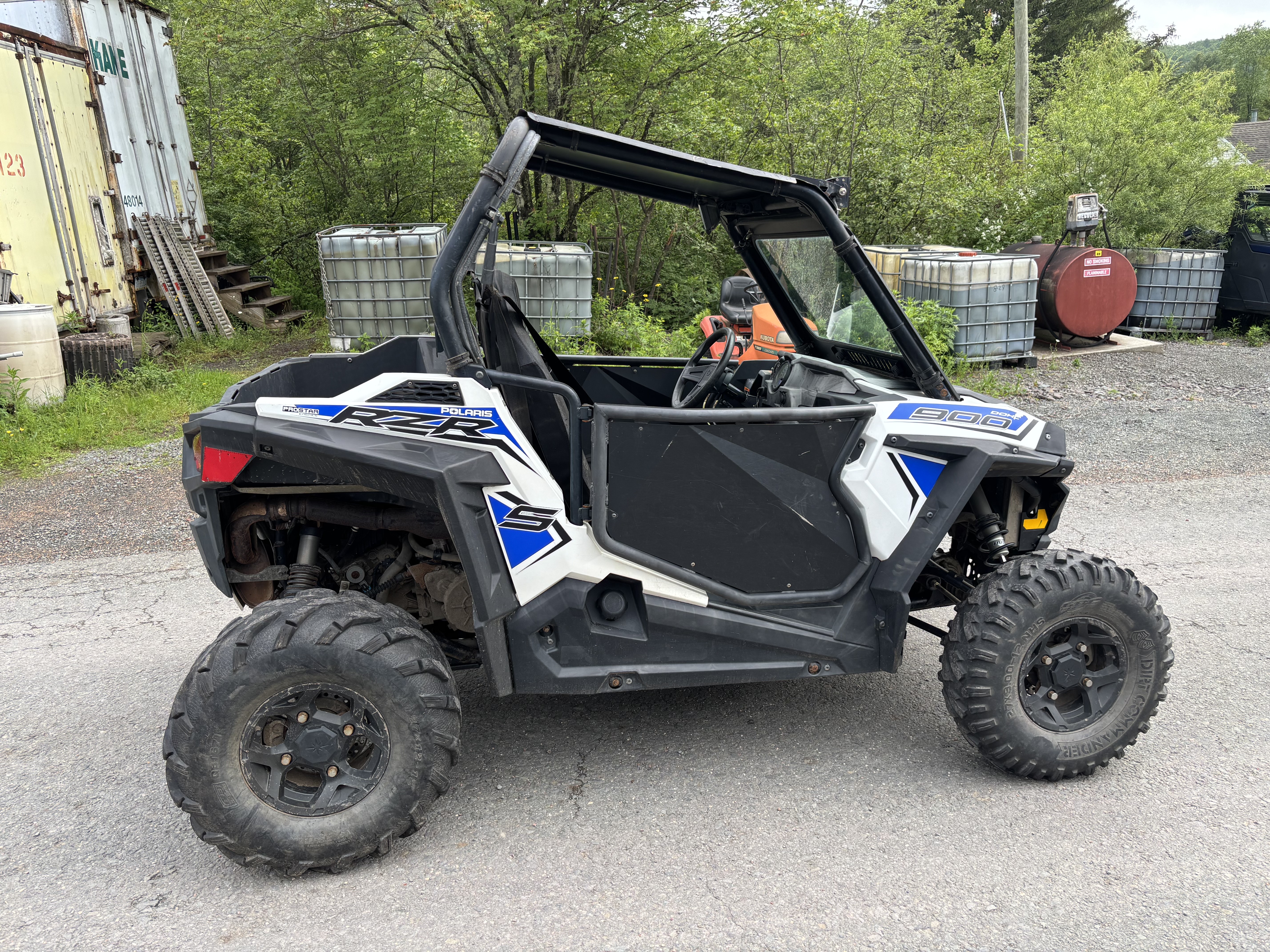 2018 Polaris RZR® S 900 - In-Mold White Lightning - Photo 3