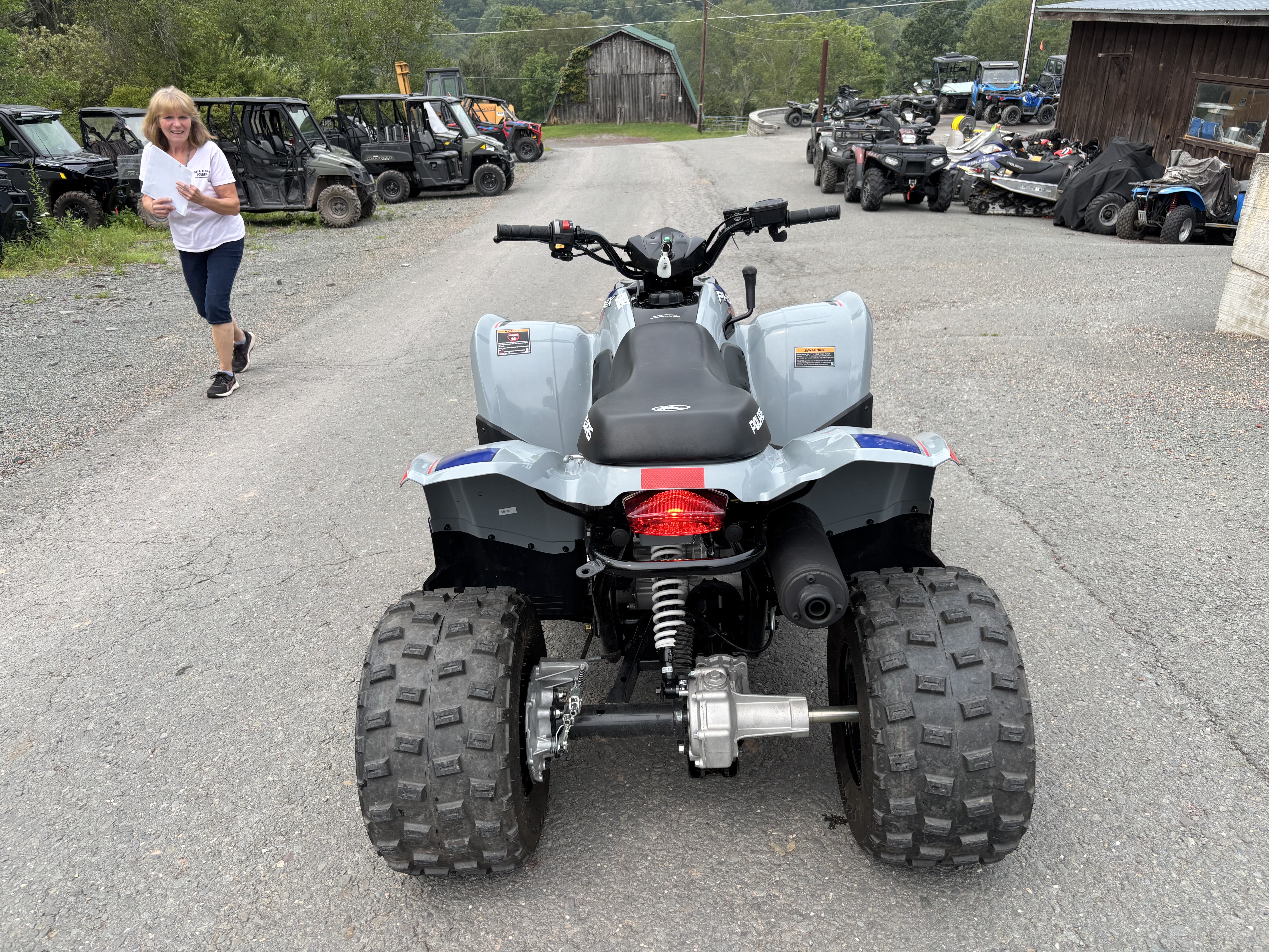 2025 Polaris Phoenix 200 - Photo 5