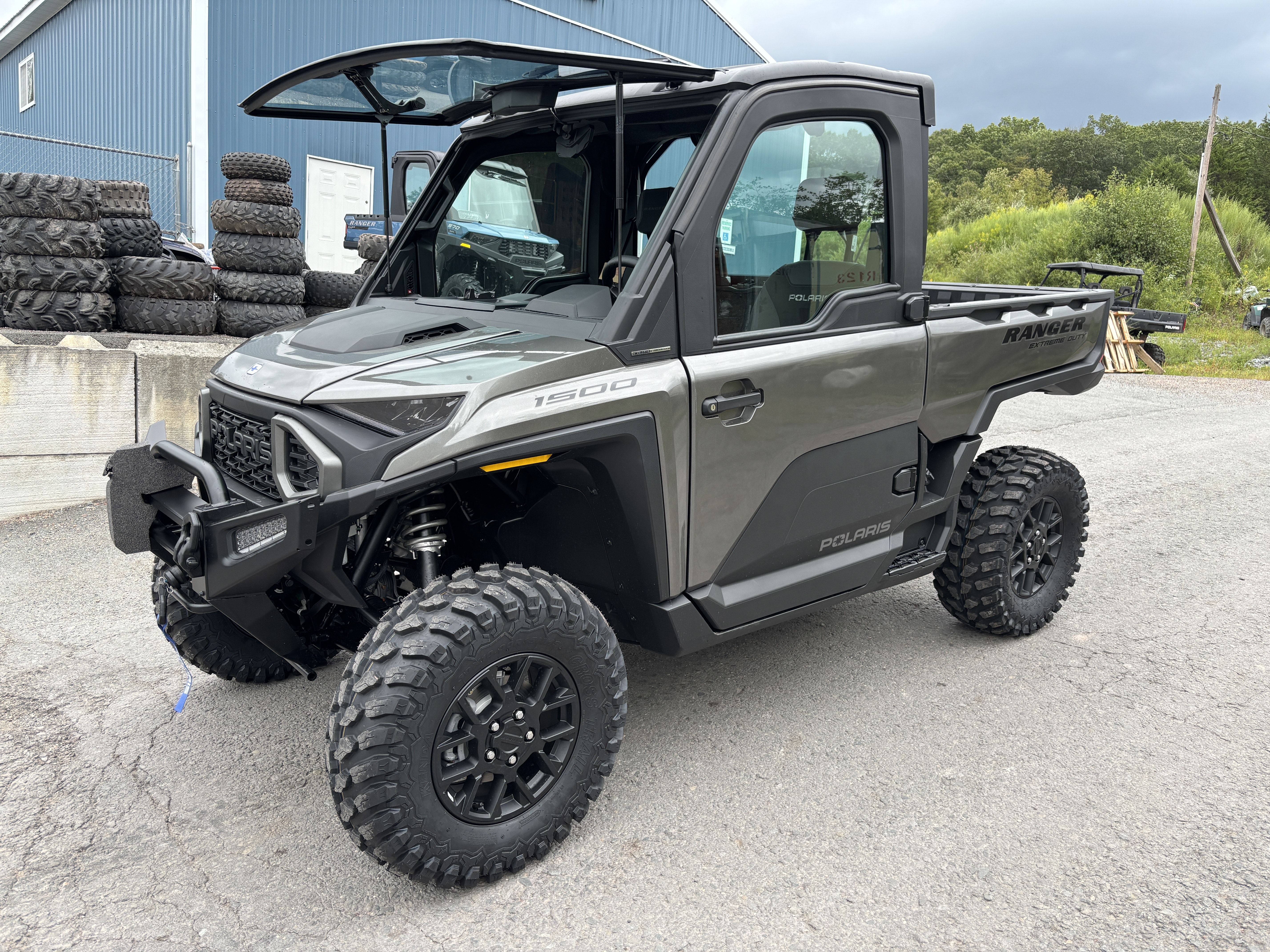 2025 Polaris Ranger® XD 1500 NorthStar Edition Ultimate Titanium Metallic