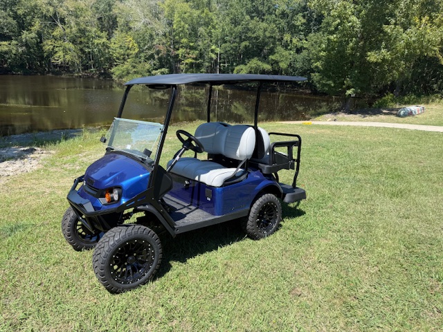 2025 E-Z-GO Express L6 EFI Gas