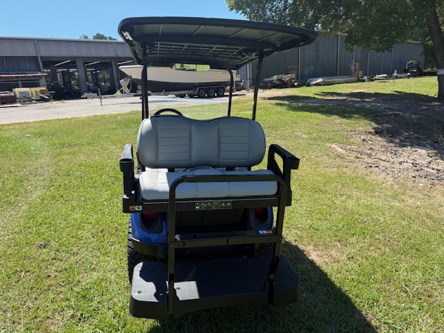 2025 E-Z-GO Express L6 EFI Gas - Photo 4