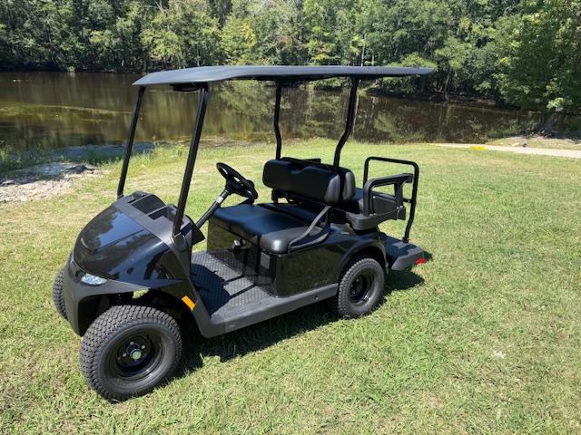 2025 E-Z-GO VALOR